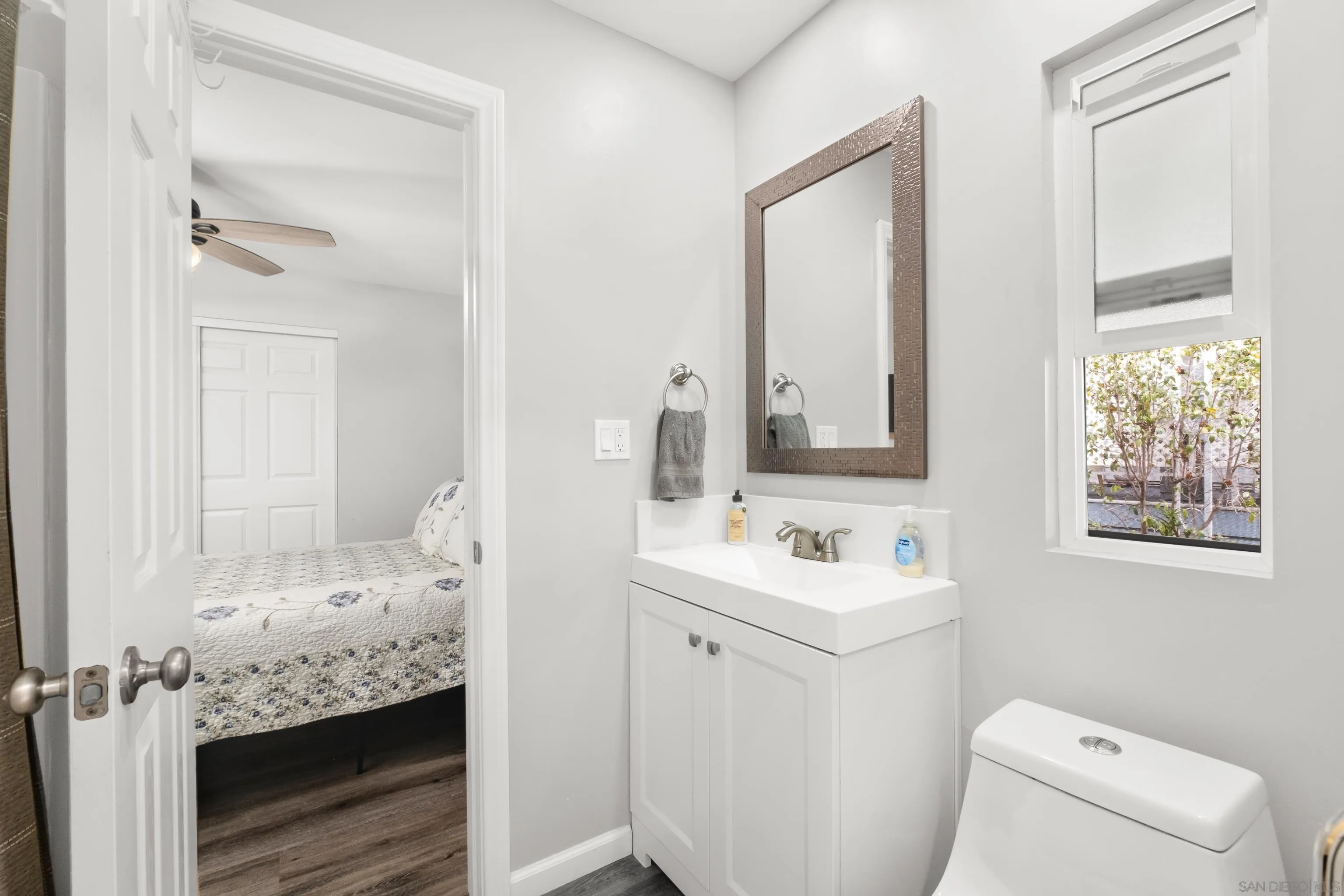 https://cdn.realtyfeed.com/cdn/127/260008043/d397961b24b885285e3d141102aa665e.webp