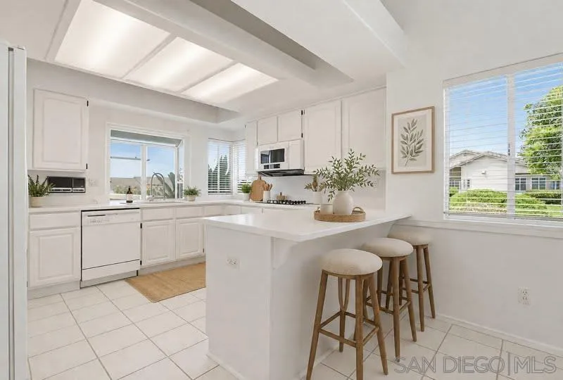 https://cdn.realtyfeed.com/cdn/127/260008044/12ecd3e8f5a5b732c43ebb60db878b1b.webp