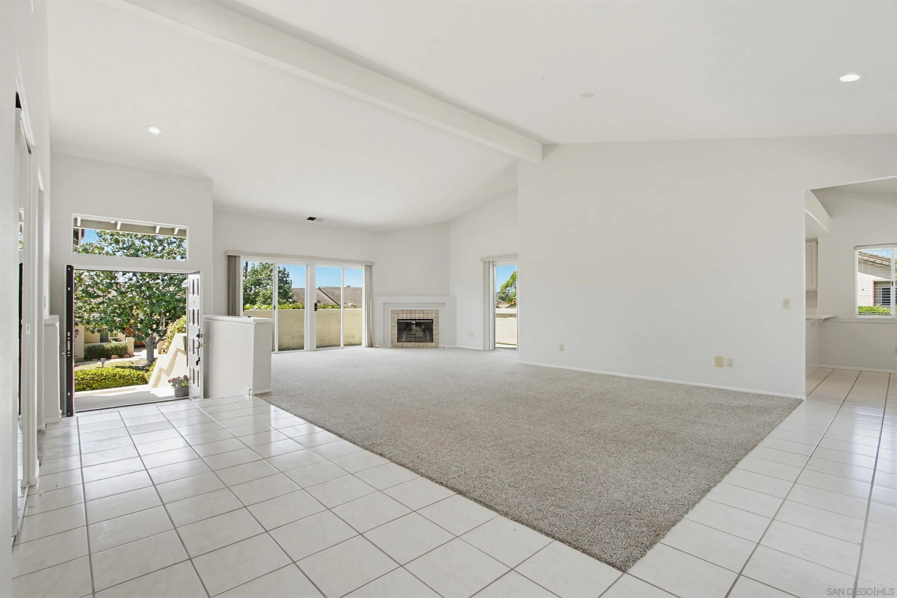 Photo #4: 260008044 Listing: Photo #4