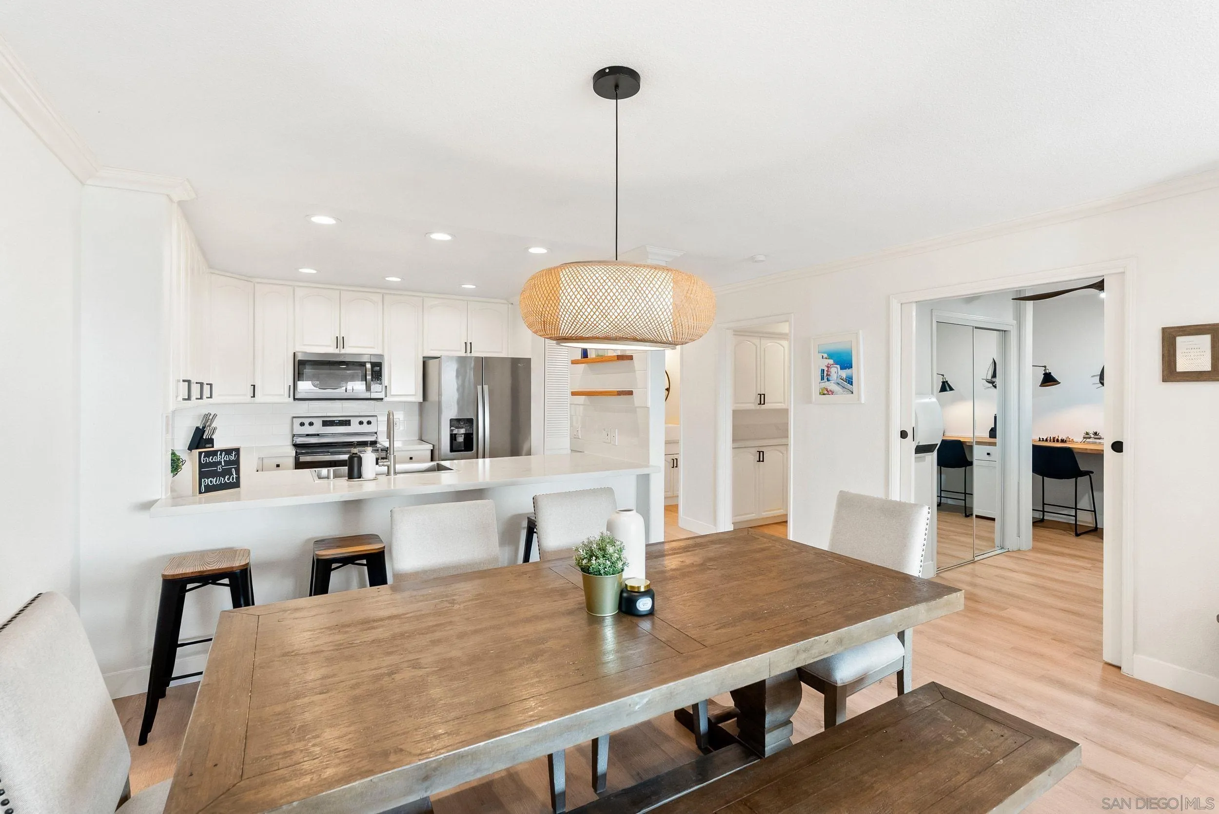 Photo #4: 260008045 Listing: Photo #4