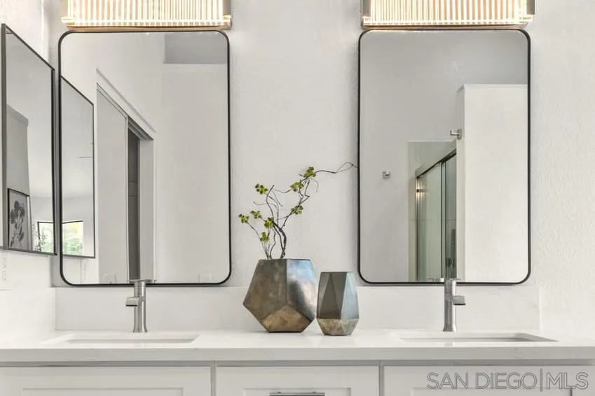https://cdn.realtyfeed.com/cdn/127/260008046/632ffce73a8b1e194390f4fe22ff46fd.webp