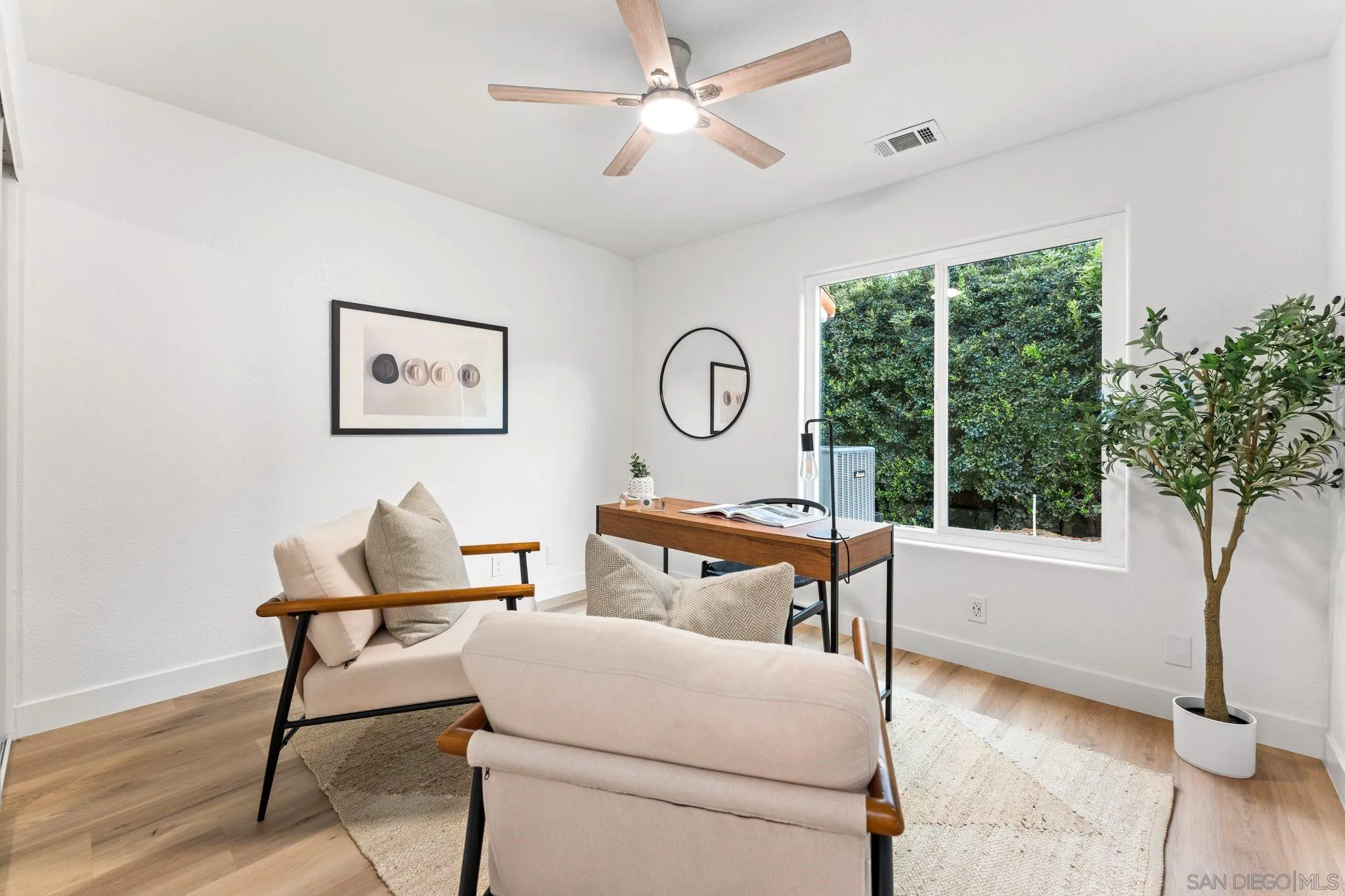 https://cdn.realtyfeed.com/cdn/127/260008046/cb9d36af6fdabf8e81f8f05a39877300.webp