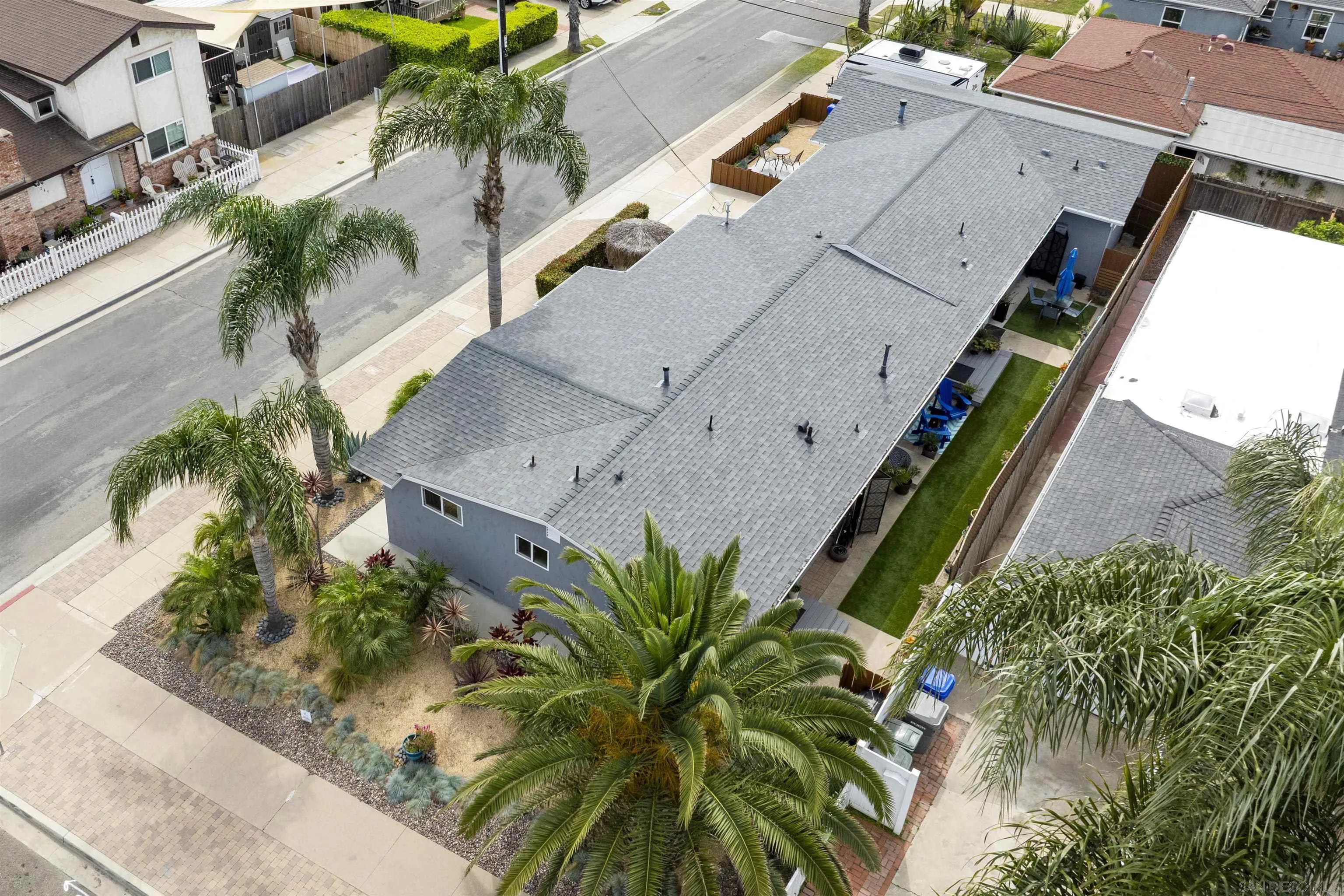 https://cdn.realtyfeed.com/cdn/127/260008048/26eadb67479a13094fb8c4214b294c46.webp