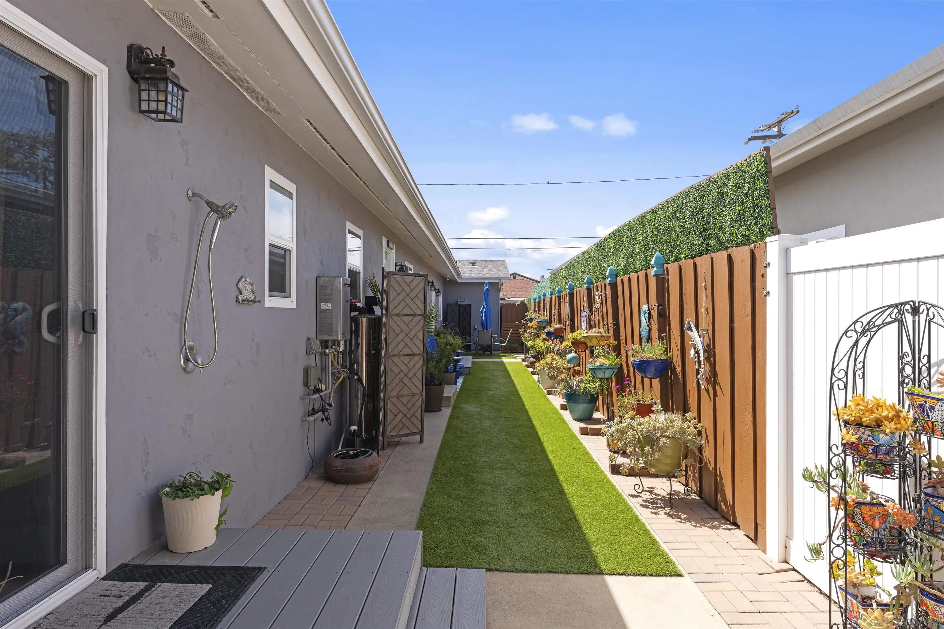 https://cdn.realtyfeed.com/cdn/127/260008048/3a04785c798a218bb909cac37cfaea1a.webp