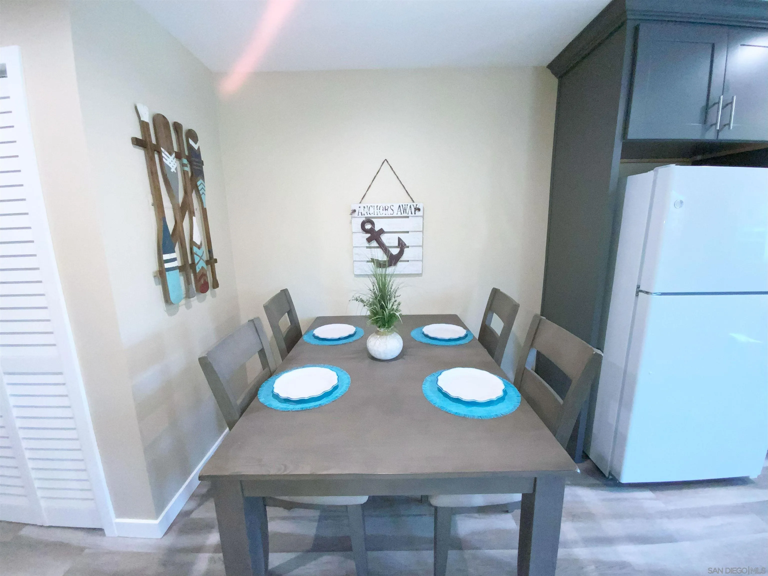 https://cdn.realtyfeed.com/cdn/127/260008048/498437f07869c48bcf7792b1d964f87f.webp