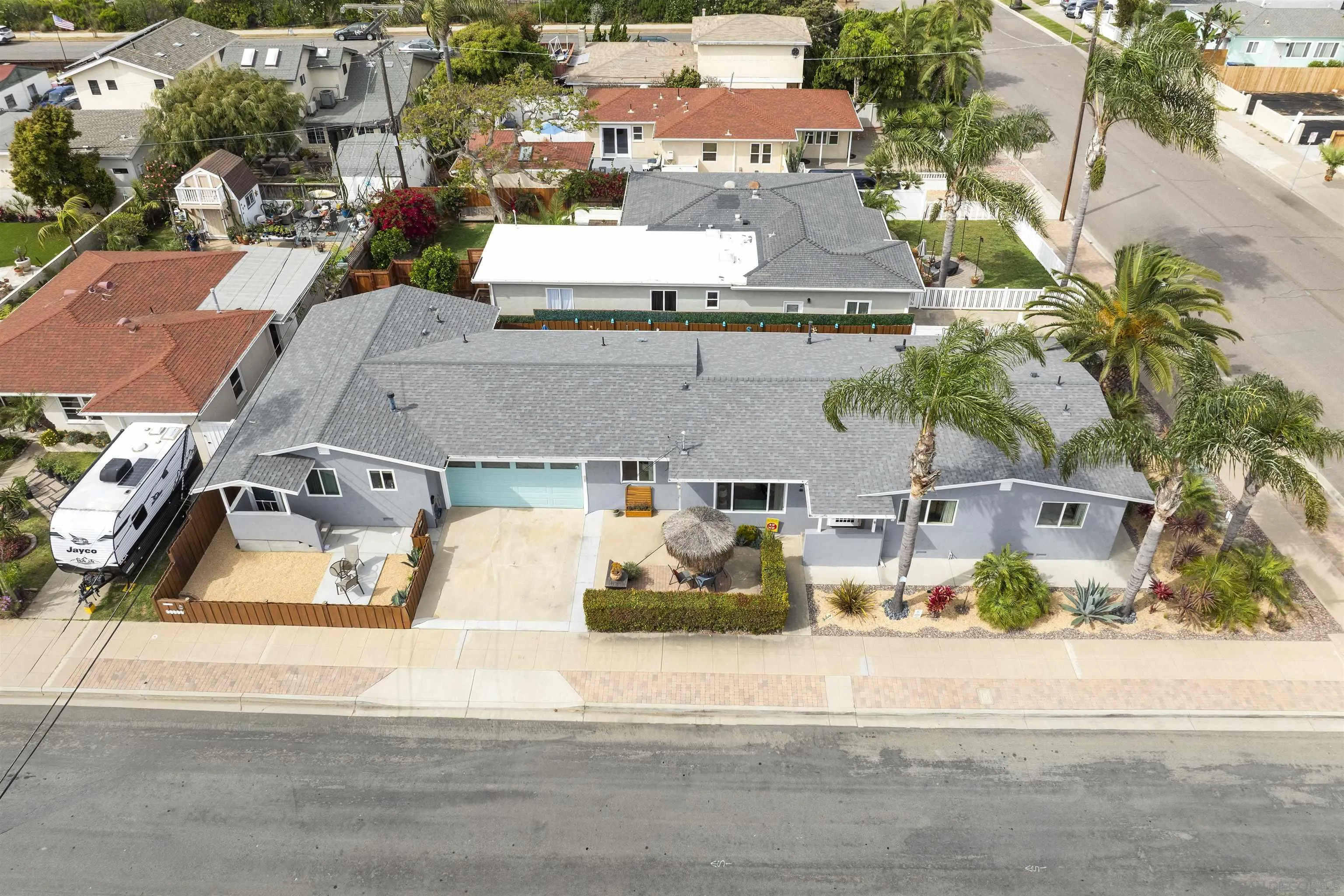 https://cdn.realtyfeed.com/cdn/127/260008048/c092671f0a51e7cb8c92b919705c813f.webp