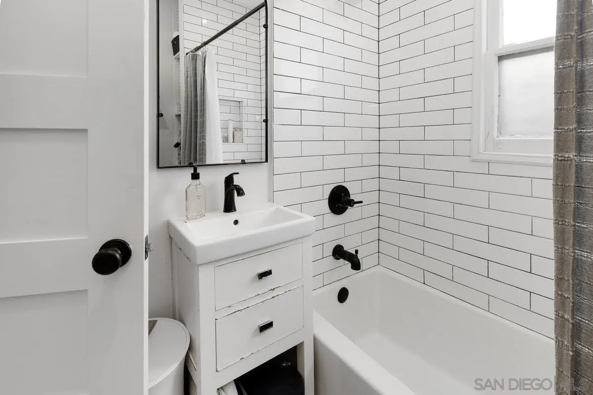 https://cdn.realtyfeed.com/cdn/127/260008049/218f67bfc01d0d9205351850da79825b.webp