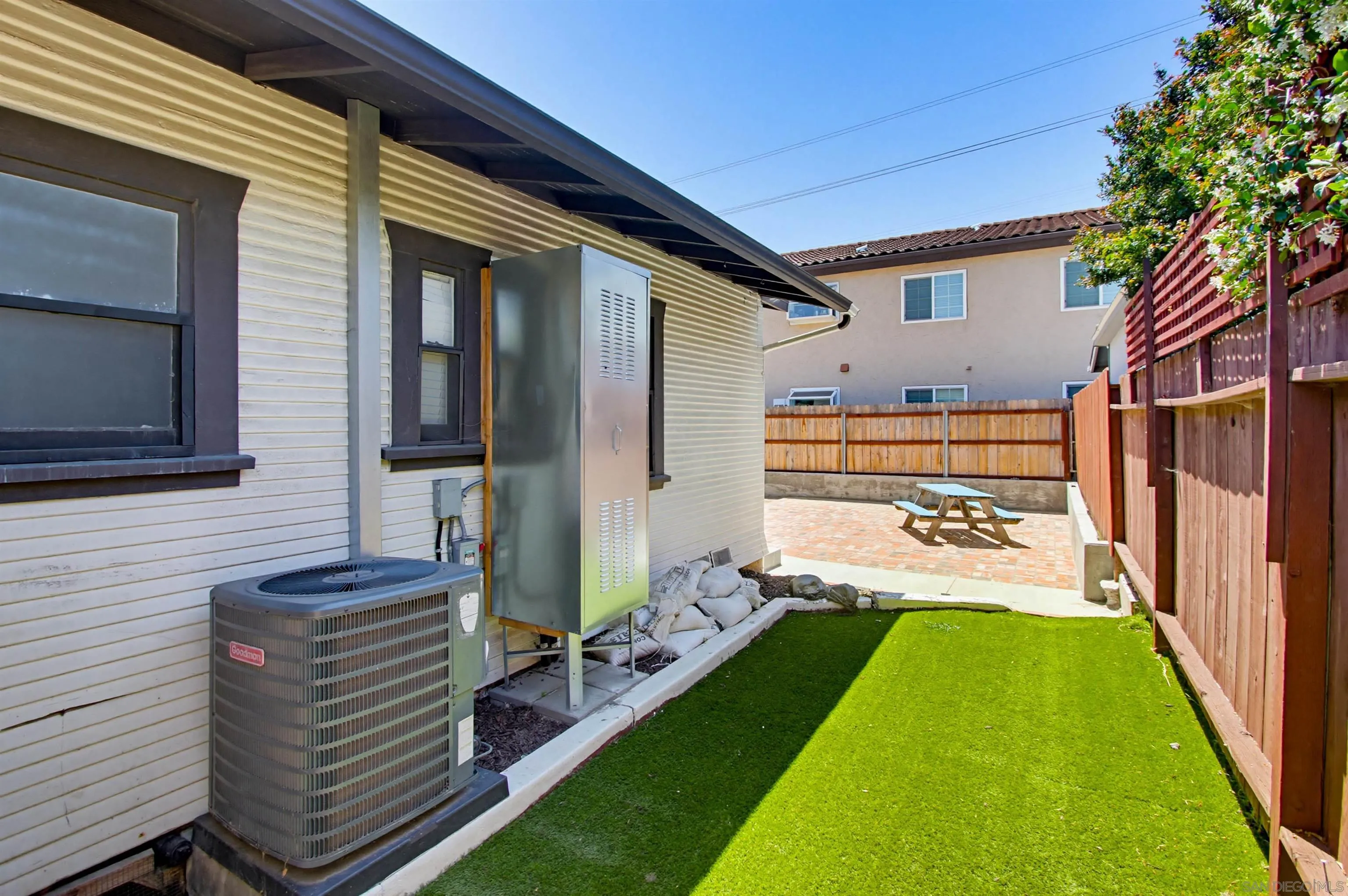 https://cdn.realtyfeed.com/cdn/127/260008049/30d5aa25e33d3aa65b88538834b0c04c.webp
