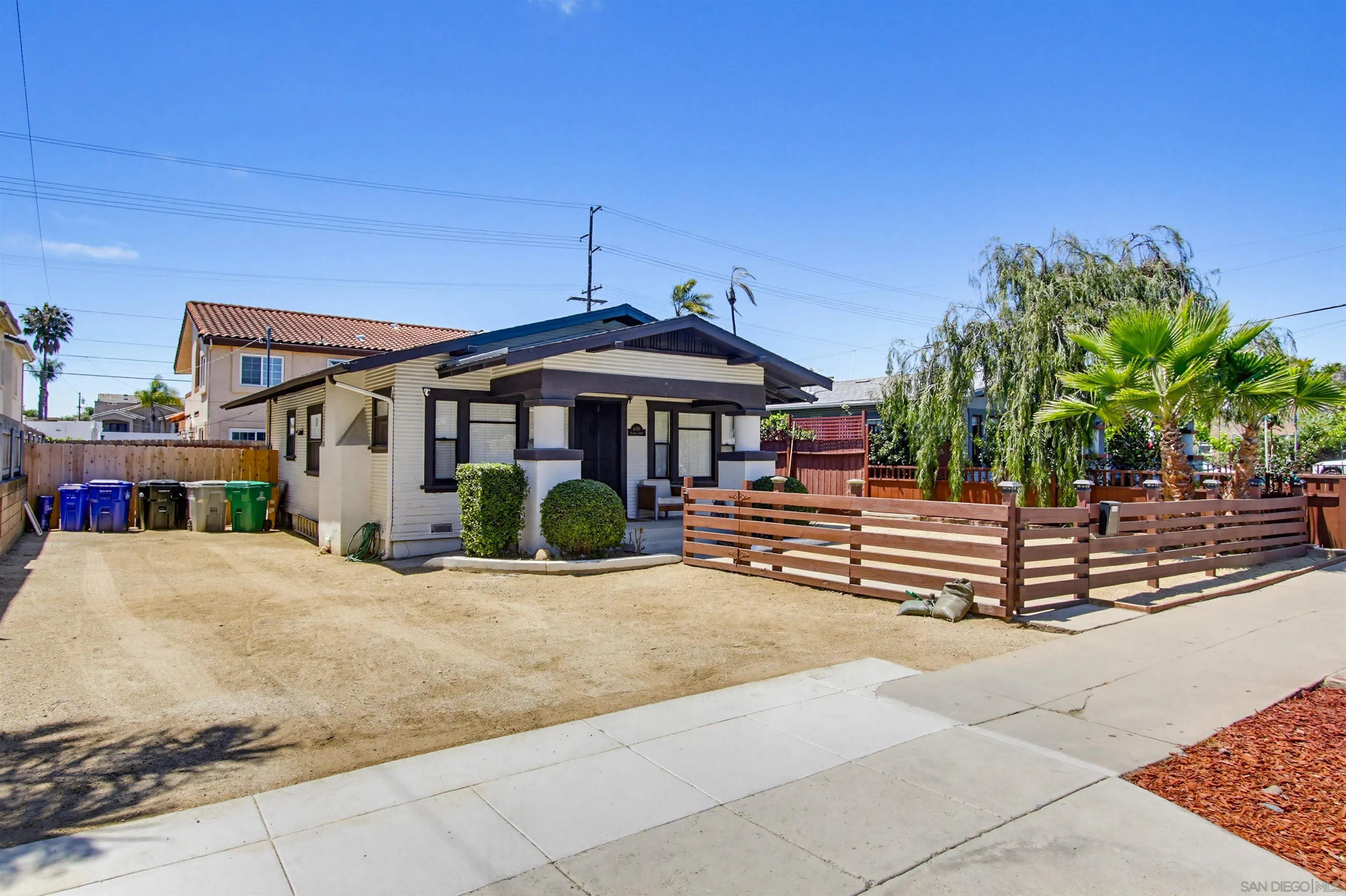 https://cdn.realtyfeed.com/cdn/127/260008049/6a1a2b754e925e67b1c571108f4b8144.webp