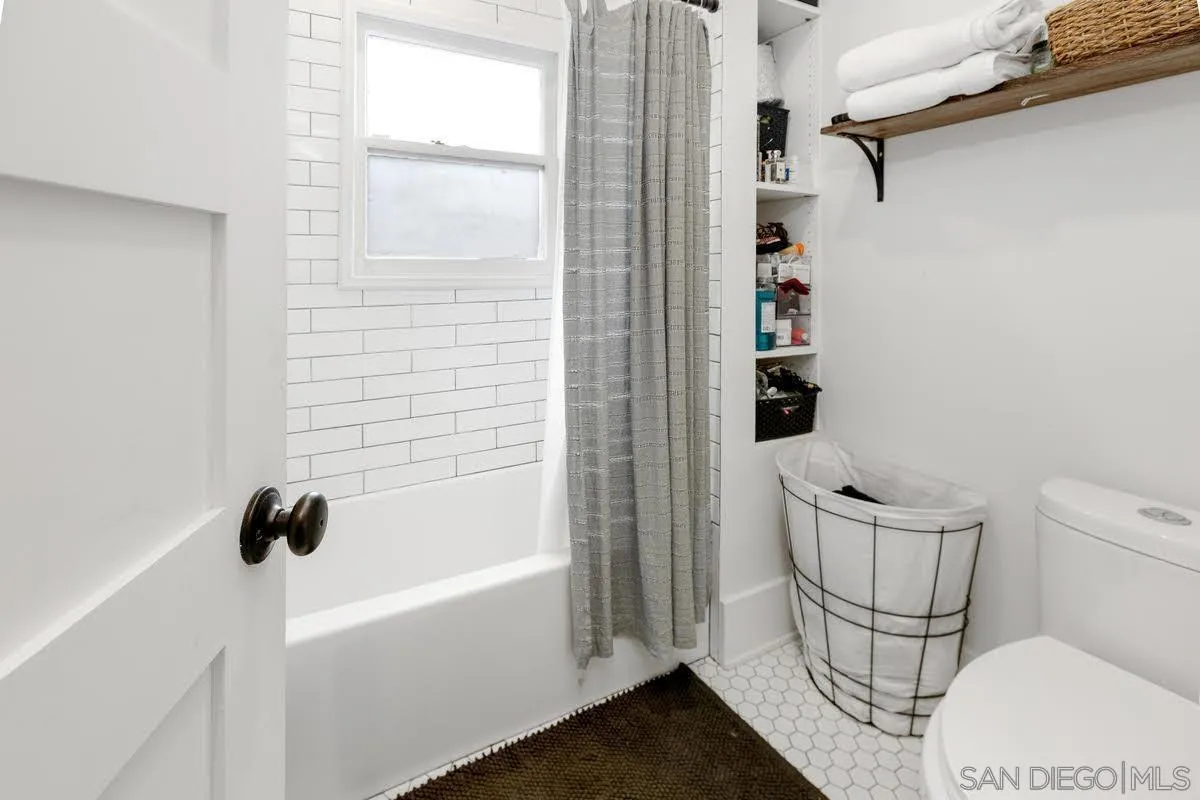 https://cdn.realtyfeed.com/cdn/127/260008049/a3552e9dead940b92efa8a1803b9c5cc.webp