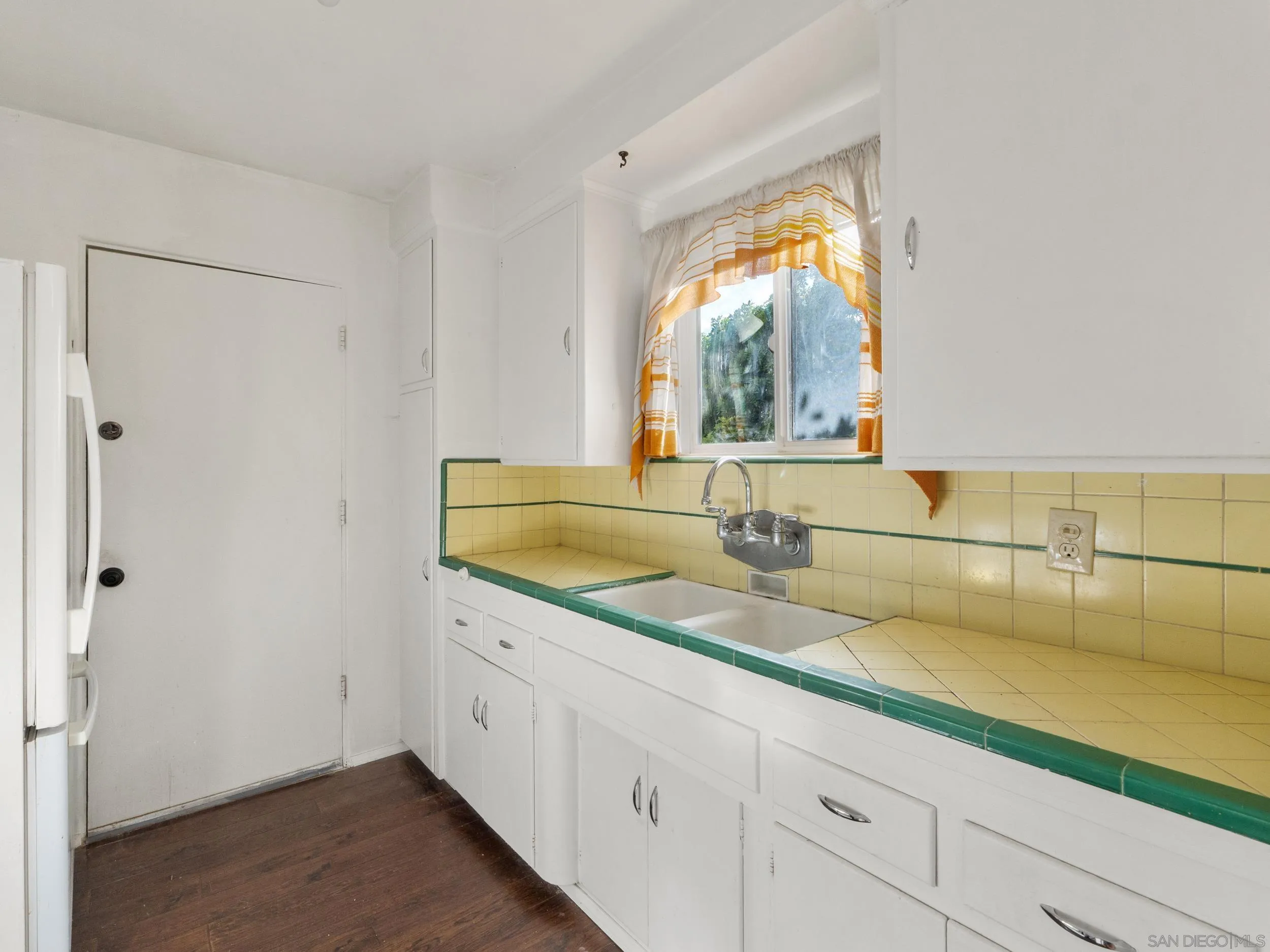 https://cdn.realtyfeed.com/cdn/127/260008051/1545b74e340e6bfe76827de72a60177b.webp