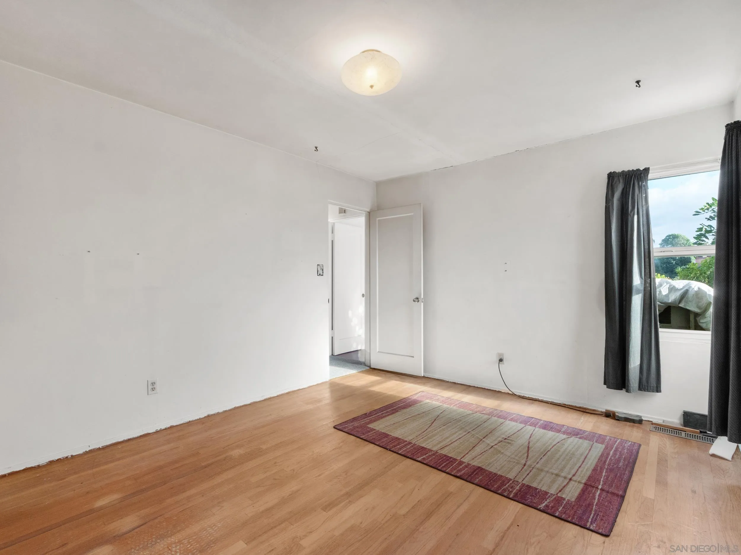 https://cdn.realtyfeed.com/cdn/127/260008051/7ef4055234e3f6db55883139bd00b2ed.webp