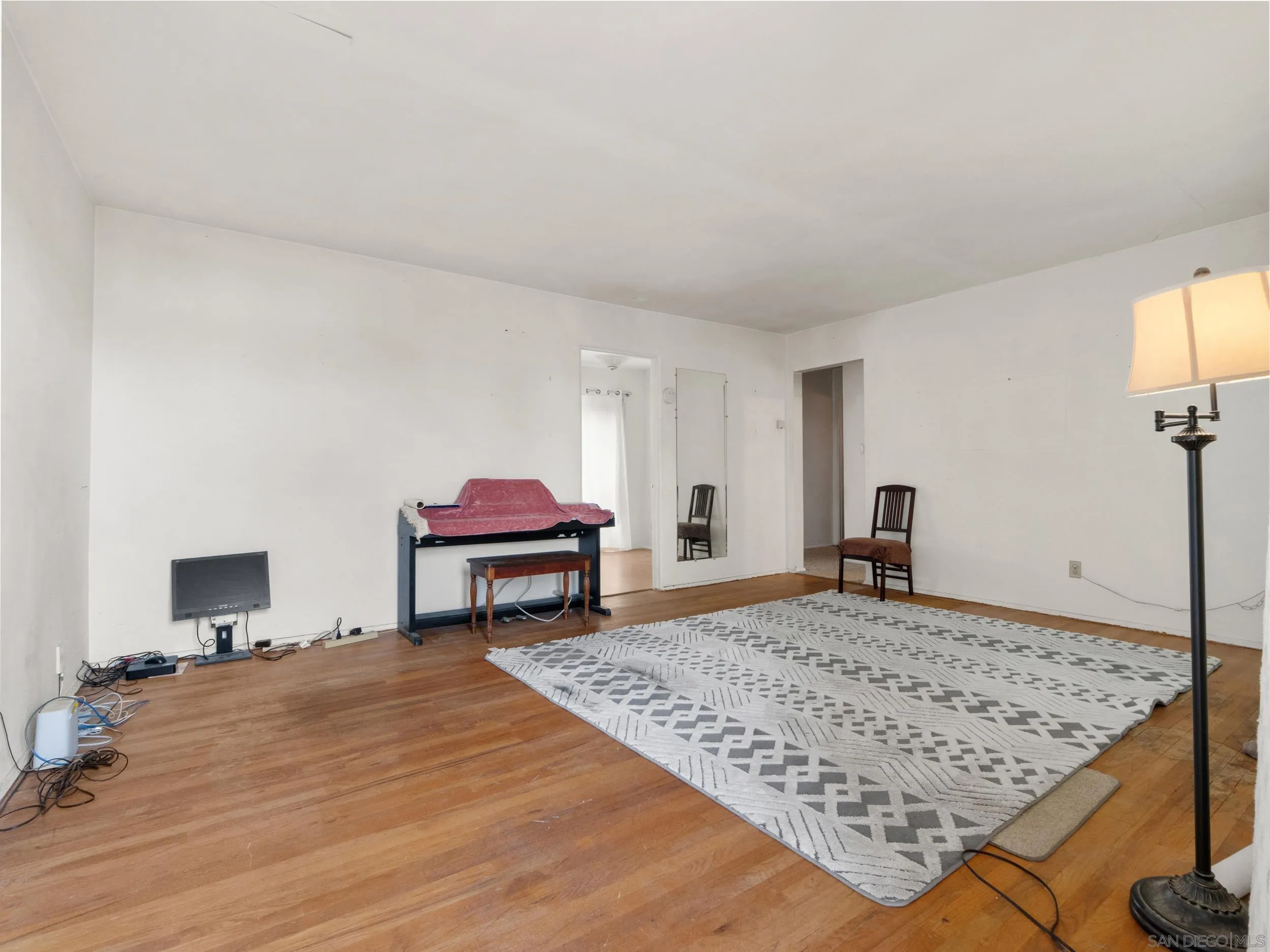 https://cdn.realtyfeed.com/cdn/127/260008051/862c86b475f894229bd5278f71d0bce3.webp