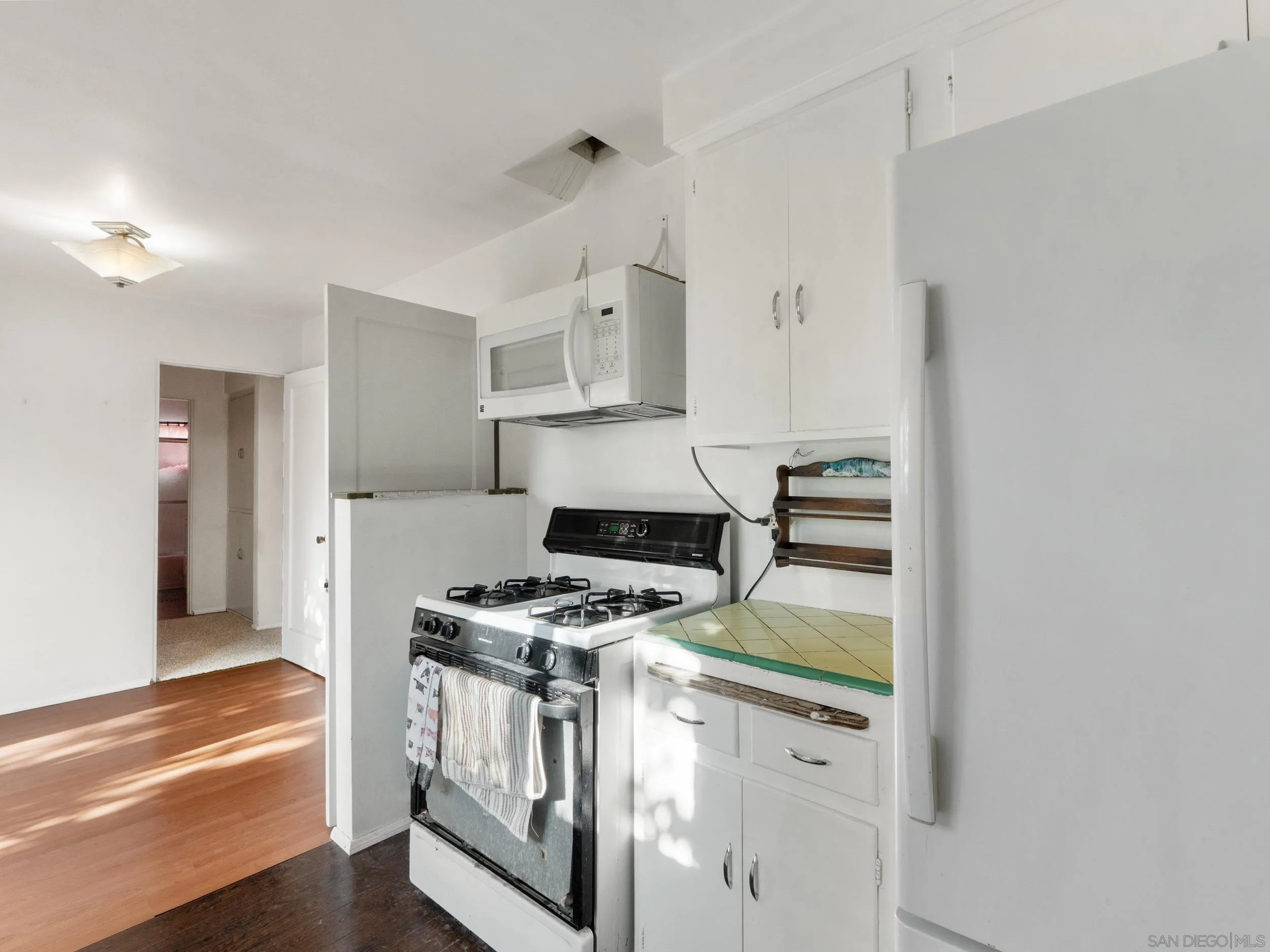 https://cdn.realtyfeed.com/cdn/127/260008051/d86fa9077d86f3aeff7858dc40b6a20a.webp