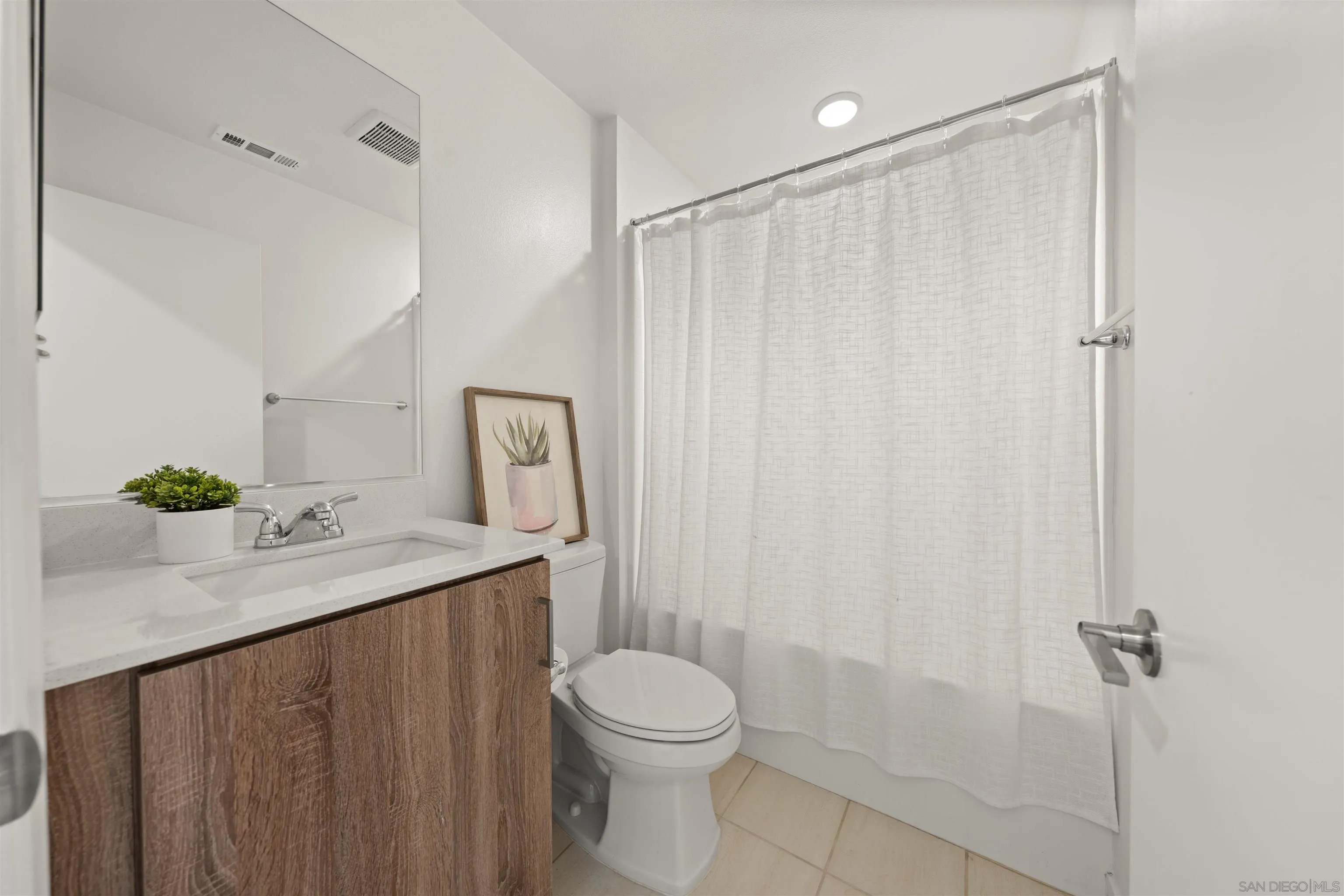 Photo #21: 260008055 Listing: Photo #21