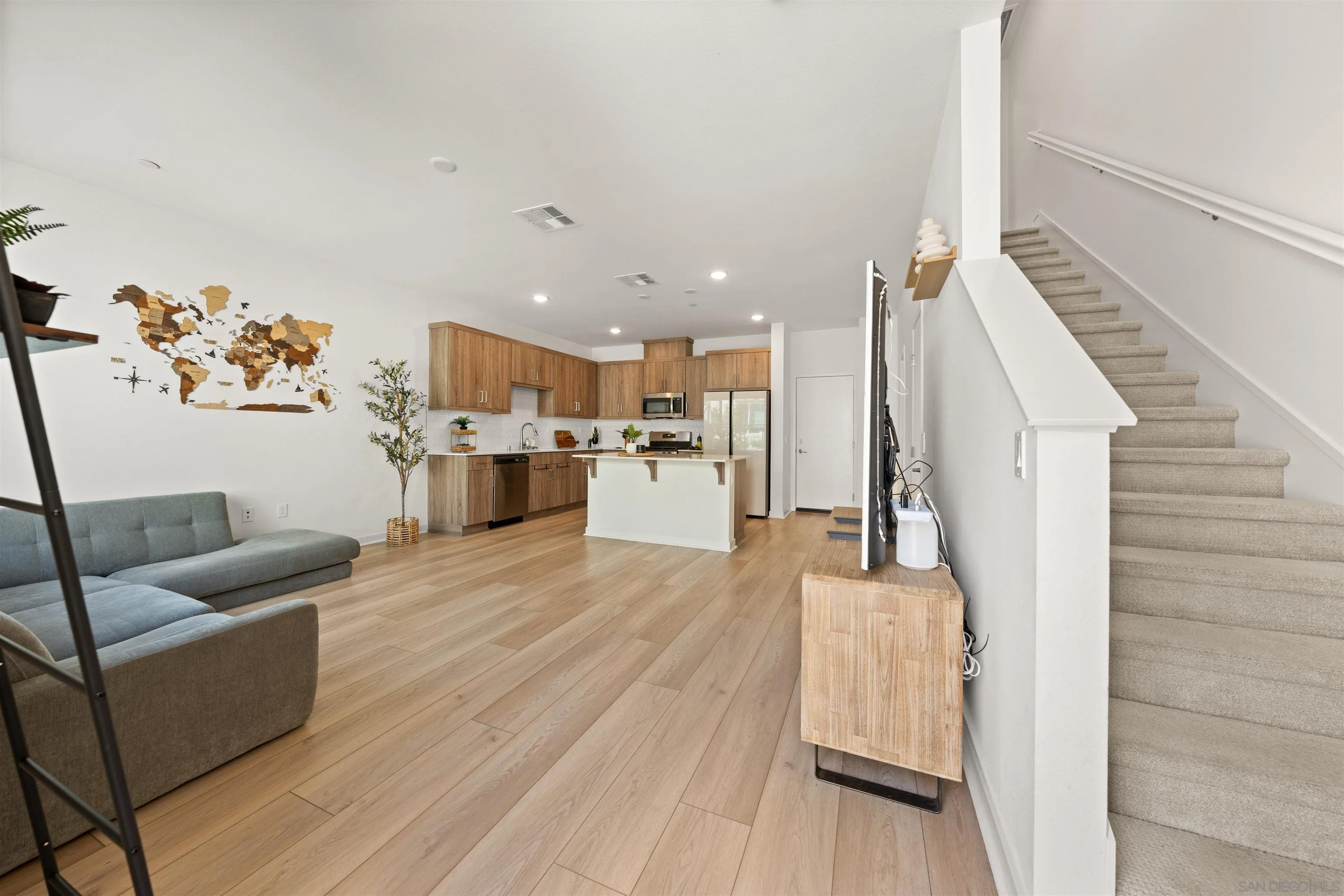 Photo #6: 260008055 Listing: Photo #6