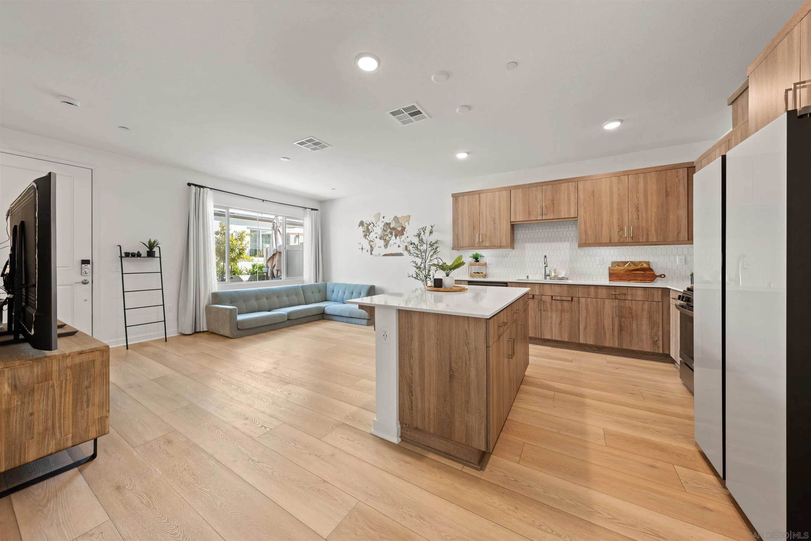 Photo #9: 260008055 Listing: Photo #9