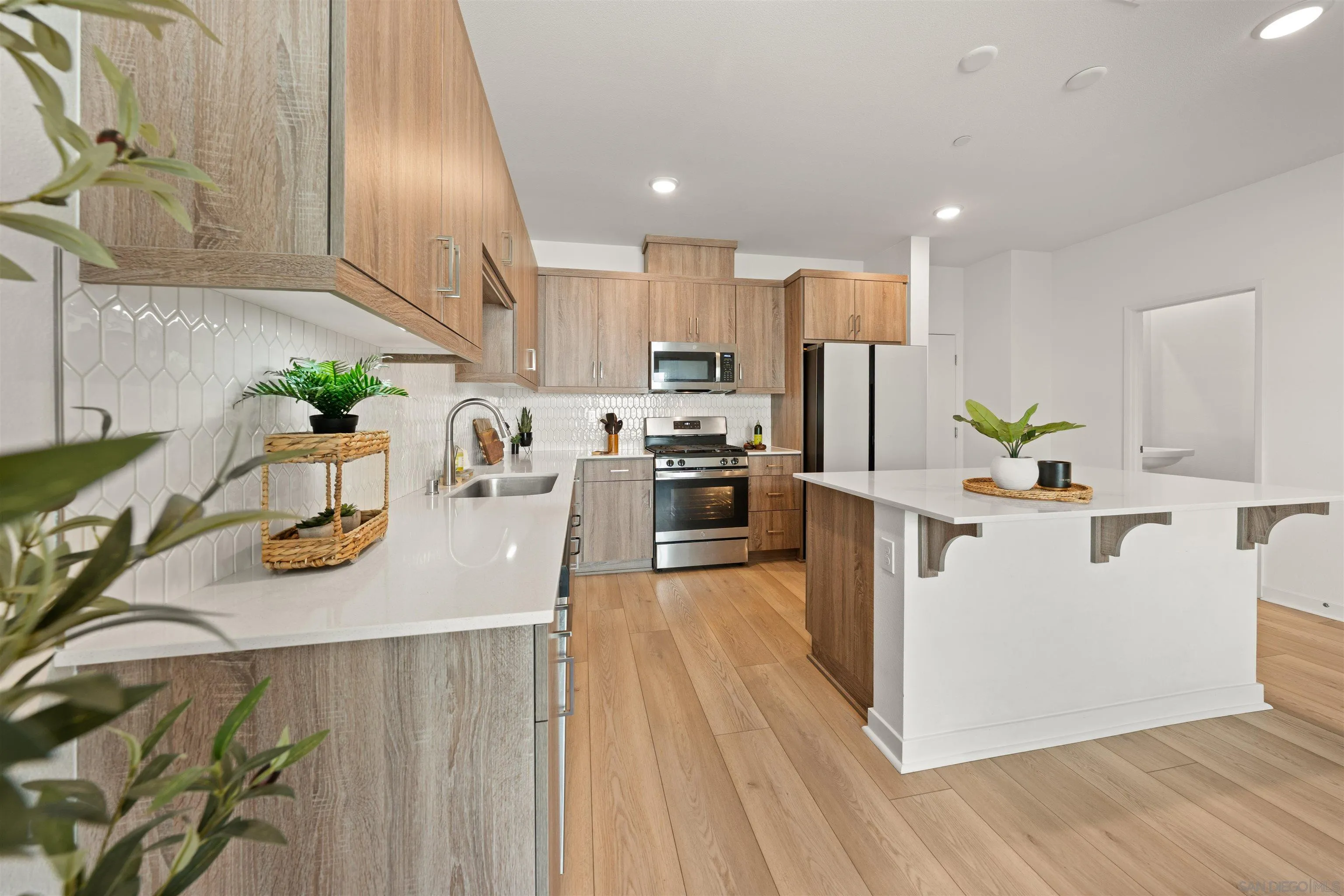 Photo #12: 260008055 Listing: Photo #12