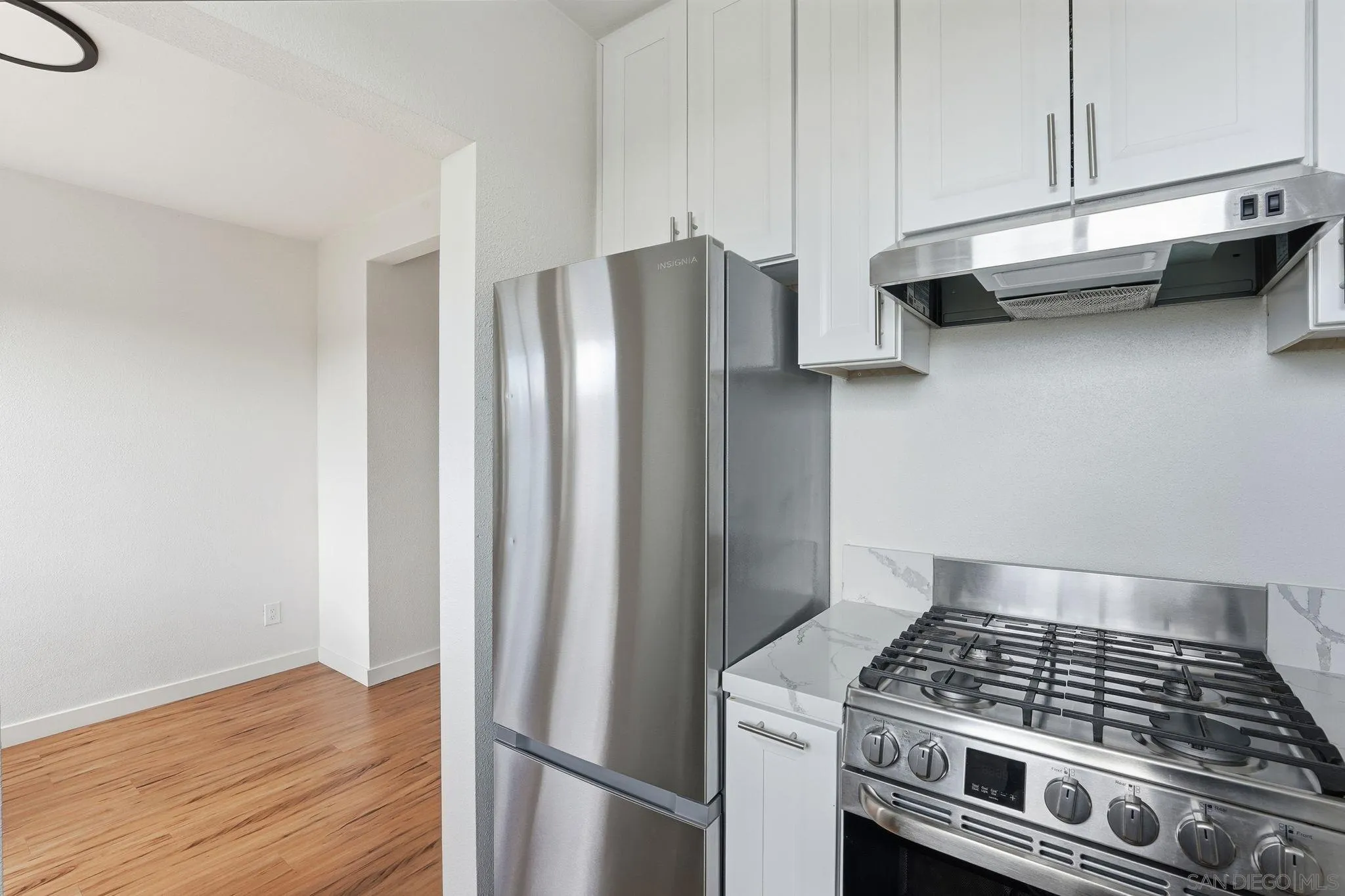 https://cdn.realtyfeed.com/cdn/127/260008057/e9b76932615d4179eab289ad4e1fe33b.webp