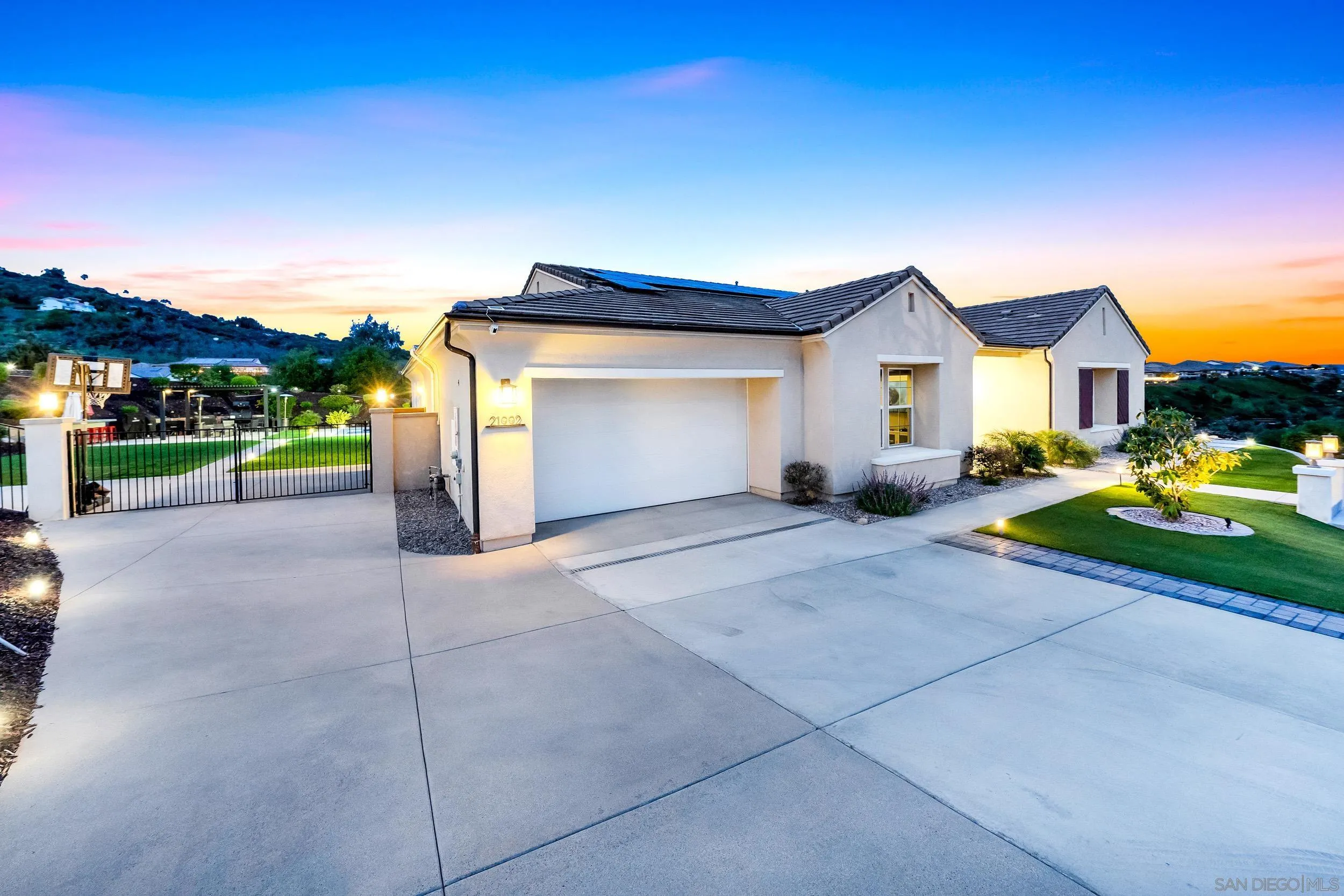 https://cdn.realtyfeed.com/cdn/127/260008059/764869b0473c681ef73ada5dd5fbc7e0.webp