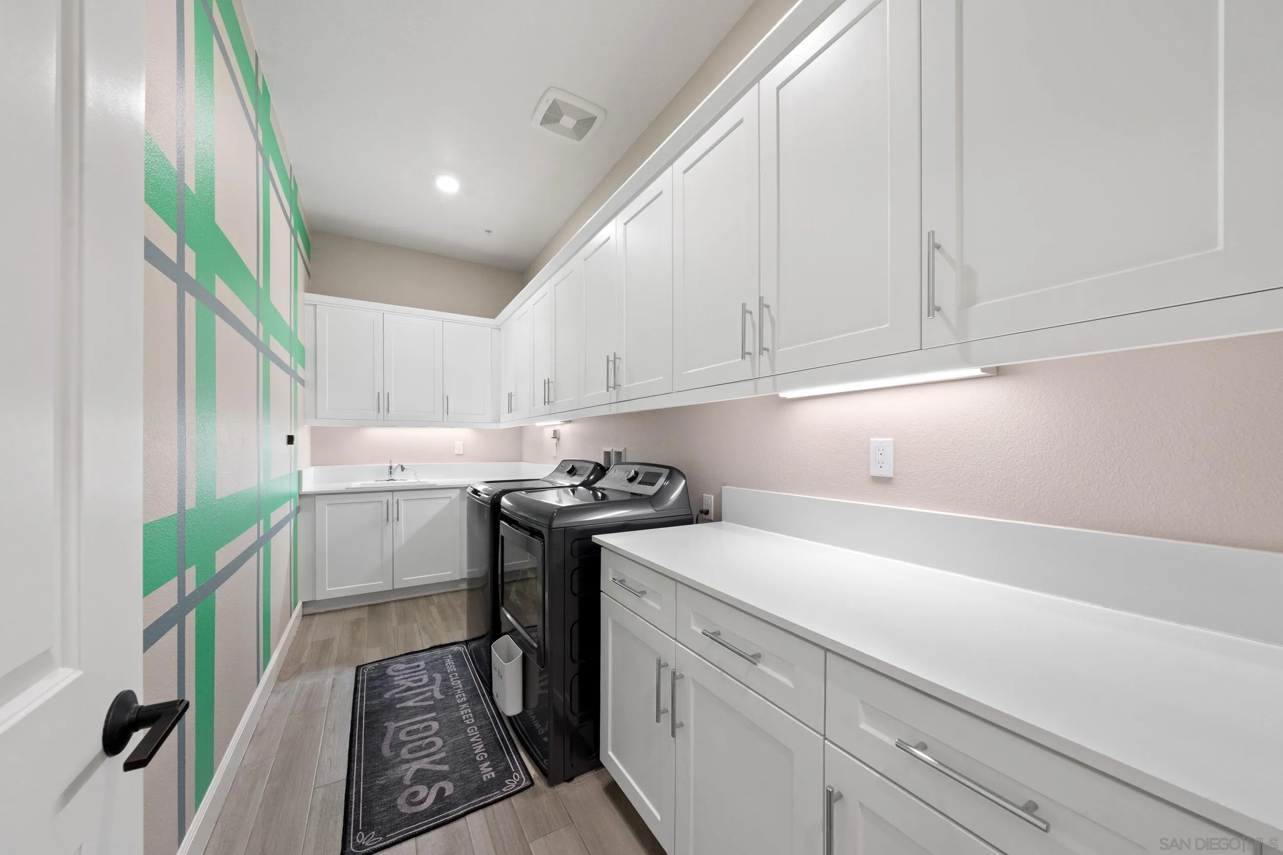 https://cdn.realtyfeed.com/cdn/127/260008059/b0082f77ce1ad9eb9ca146f83791140c.webp