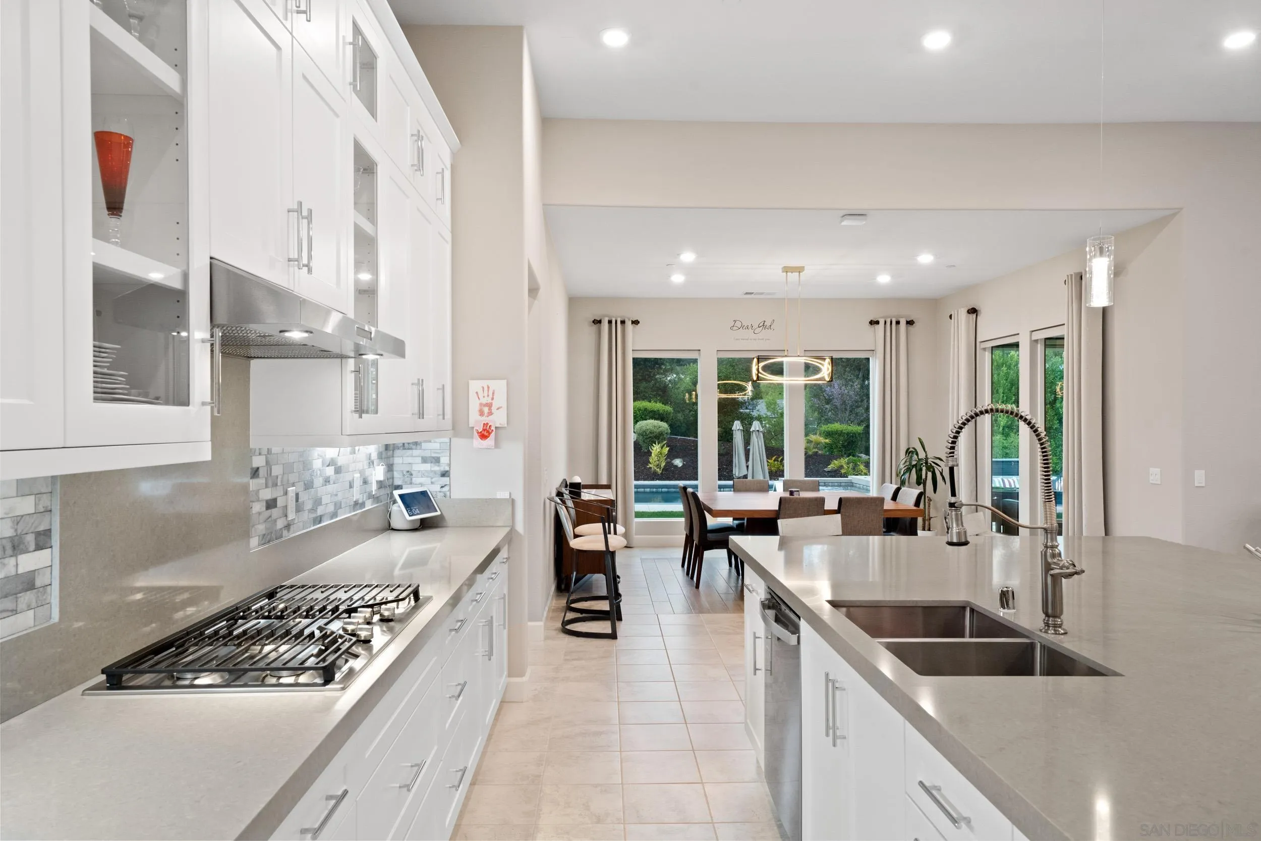https://cdn.realtyfeed.com/cdn/127/260008059/b4cf83f391fe25ff1b0d52f596707ab4.webp