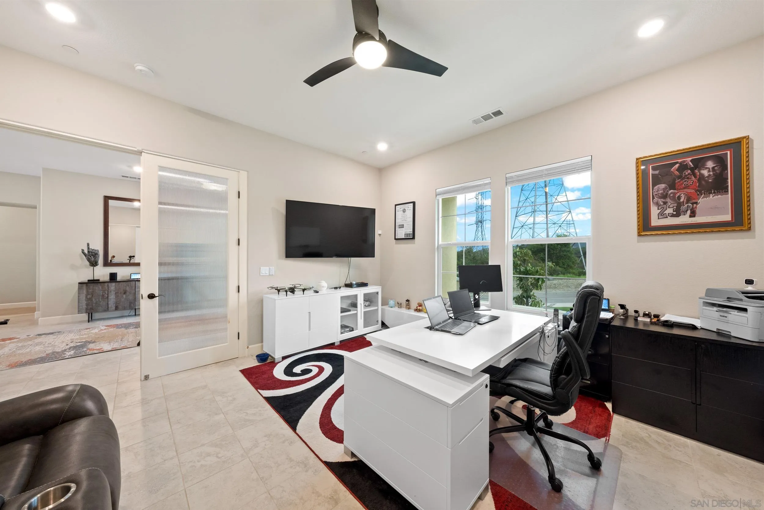 https://cdn.realtyfeed.com/cdn/127/260008059/c560ff859cabd479cac372caf334e232.webp