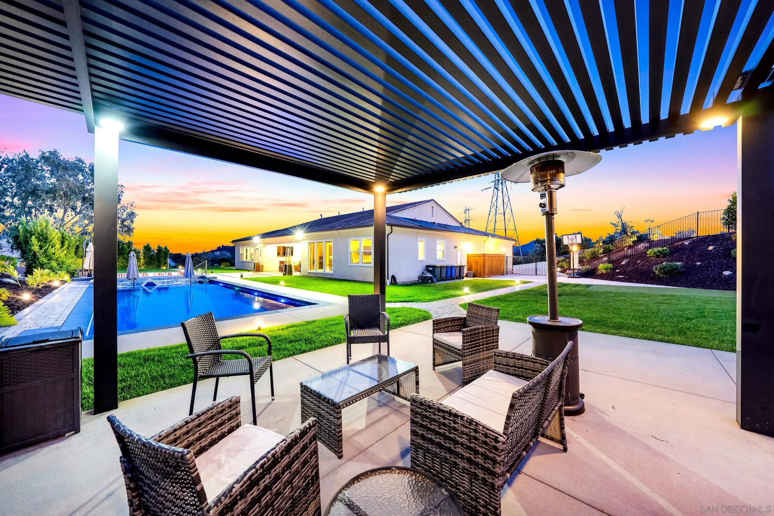 https://cdn.realtyfeed.com/cdn/127/260008059/f4d648605763bc8130e93b055f211ffd.webp