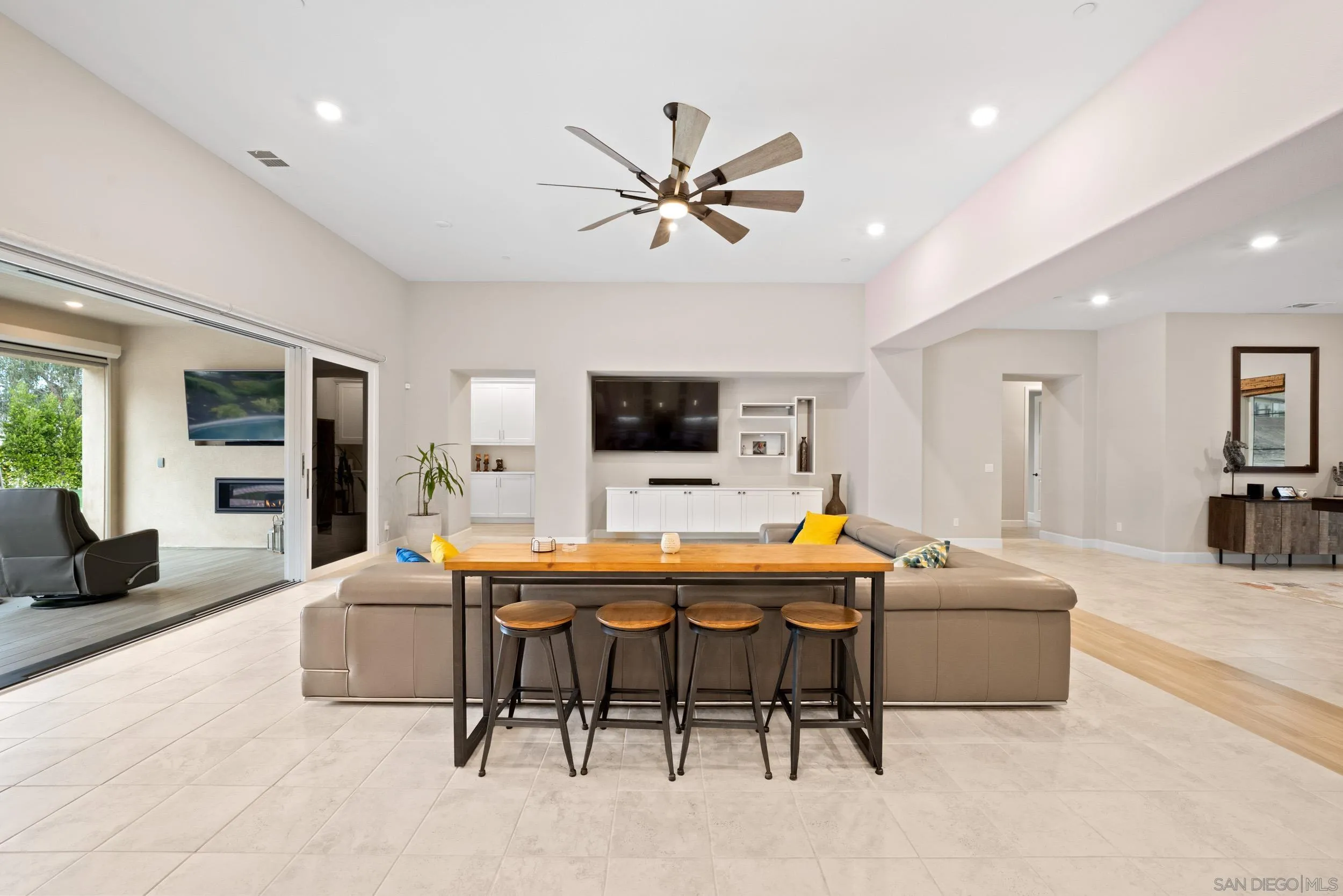 https://cdn.realtyfeed.com/cdn/127/260008059/fca73faf11abc19e899dd213000a66dd.webp