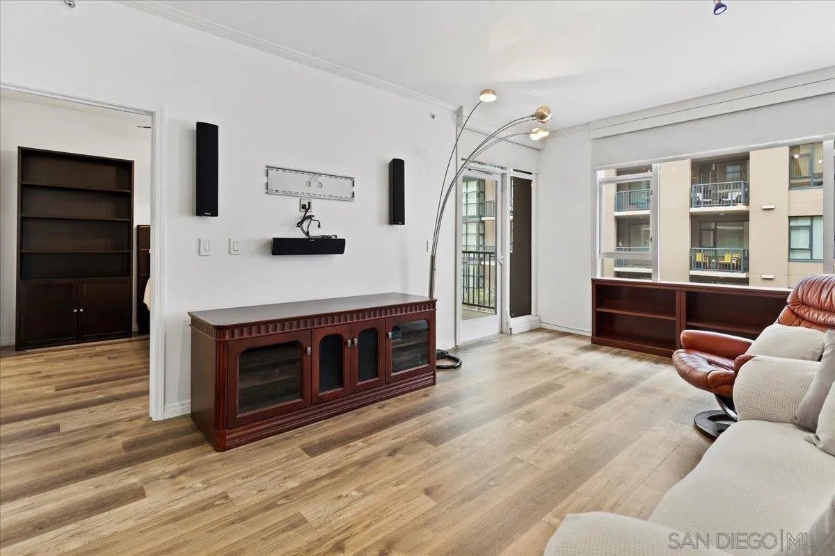Photo #5: 260008060 Listing: Photo #5