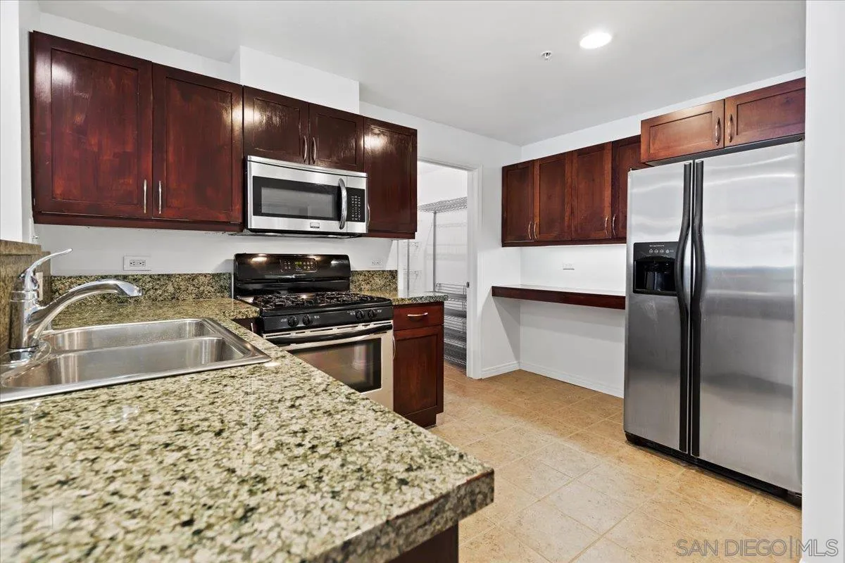 Photo #9: 260008060 Listing: Photo #9