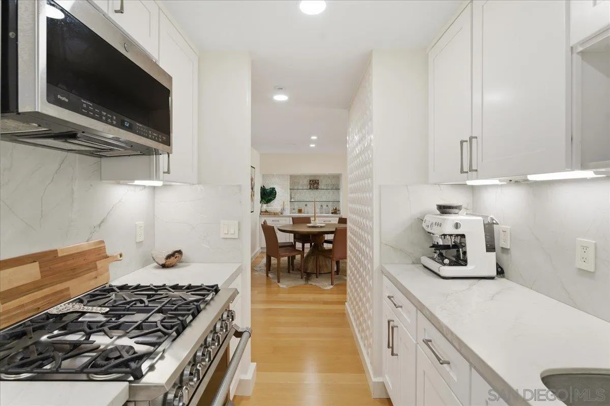 https://cdn.realtyfeed.com/cdn/127/260008066/034c4cb6fef7ae8461d1eb9dce2a671b.webp