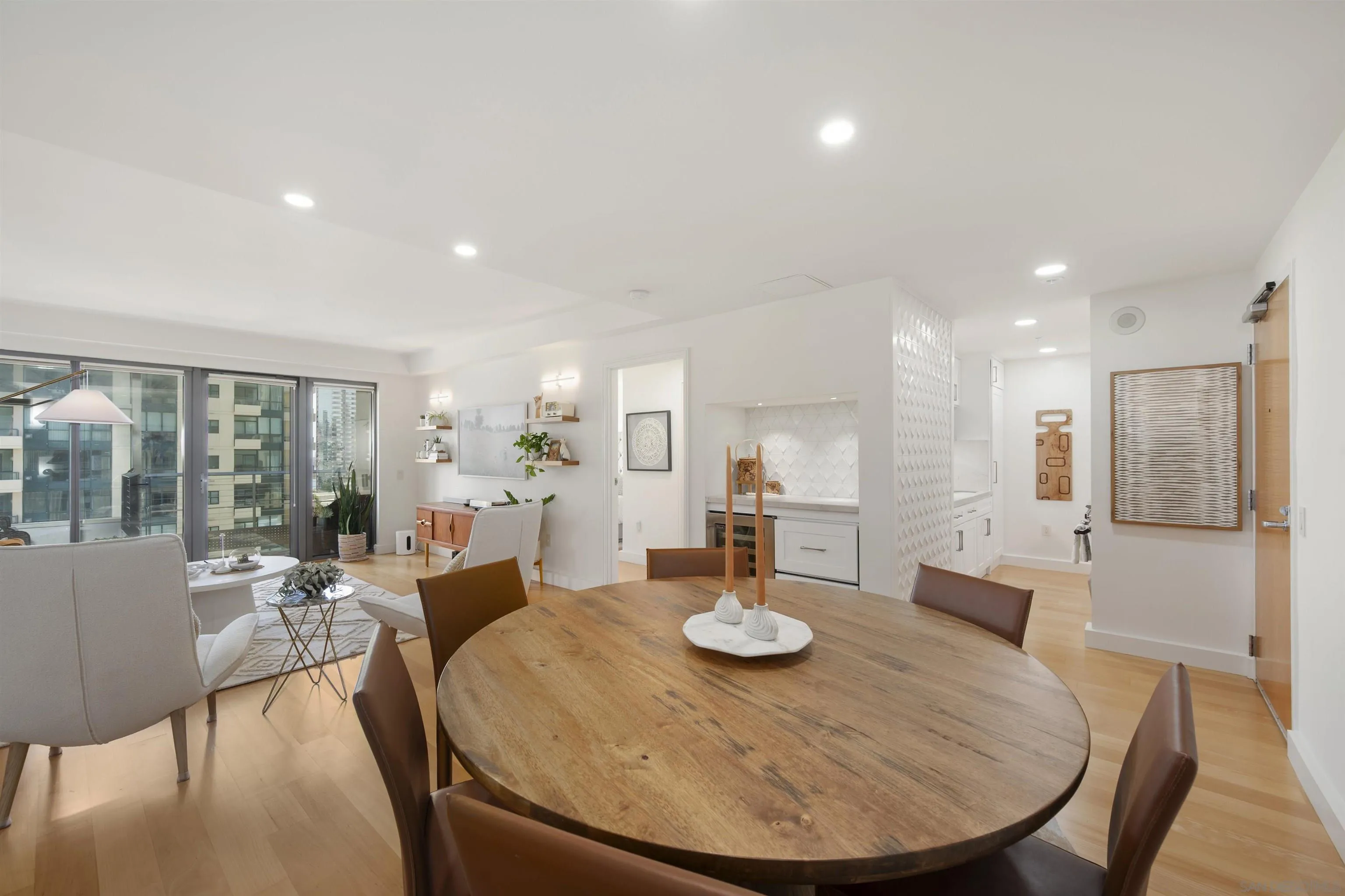 https://cdn.realtyfeed.com/cdn/127/260008066/48b2e6ebac497393e9d1fea68f1d93de.webp