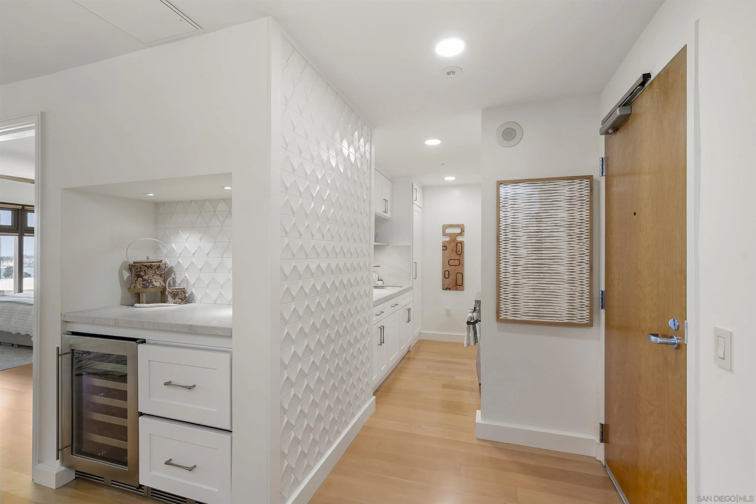 Photo #6: 260008066 Listing: Photo #6