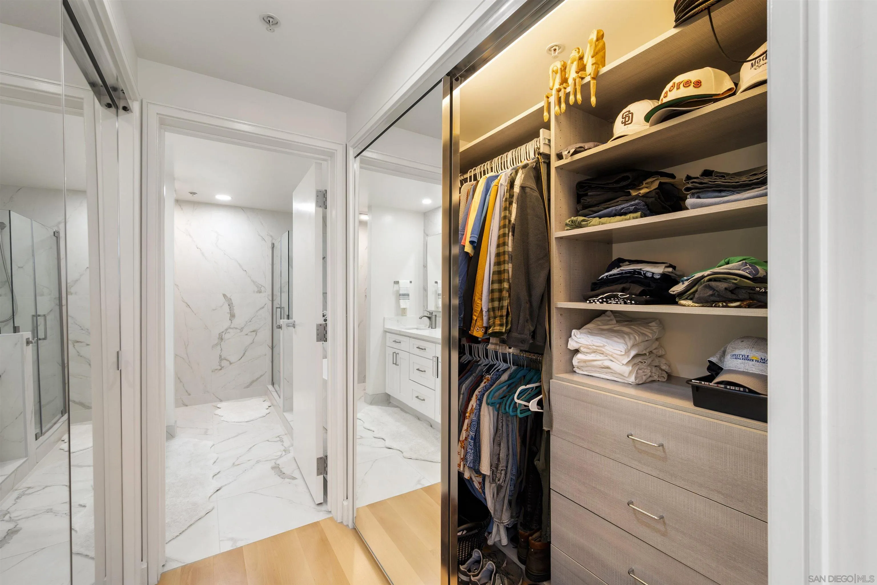 https://cdn.realtyfeed.com/cdn/127/260008066/6511b637bf70391f6d47b1d3c5a7ccd9.webp