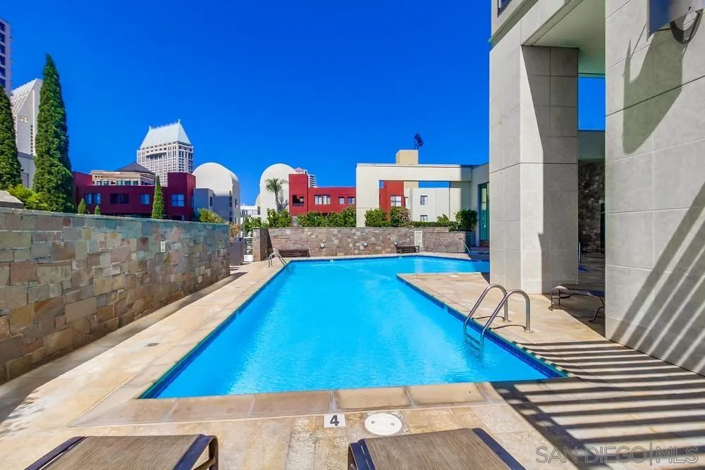 https://cdn.realtyfeed.com/cdn/127/260008066/6cfce66a0459037a9040094481ad29b6.webp