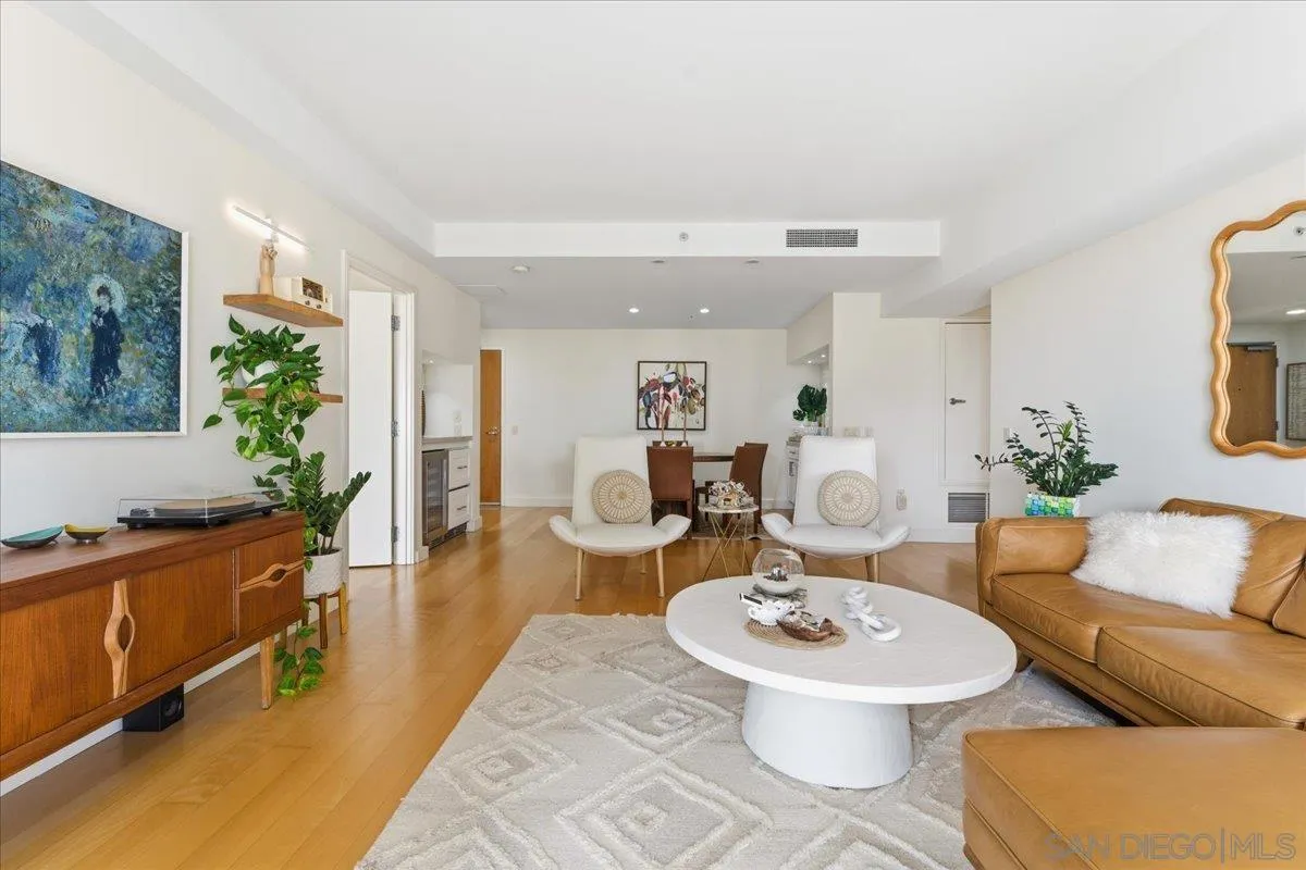 https://cdn.realtyfeed.com/cdn/127/260008066/87e3020ec0f0e7cd33ee57da2db3dbf3.webp
