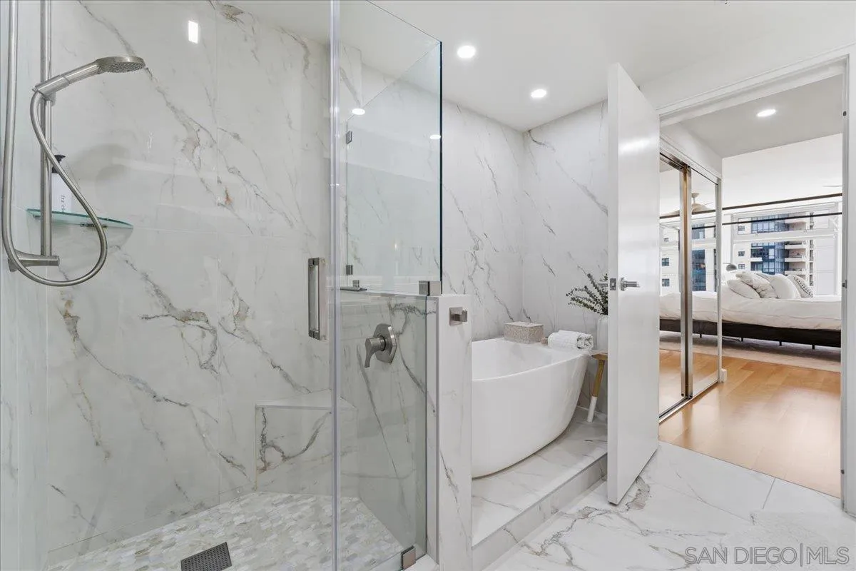 https://cdn.realtyfeed.com/cdn/127/260008066/89da180e92c9e15acf2eb6a5ac318f5e.webp
