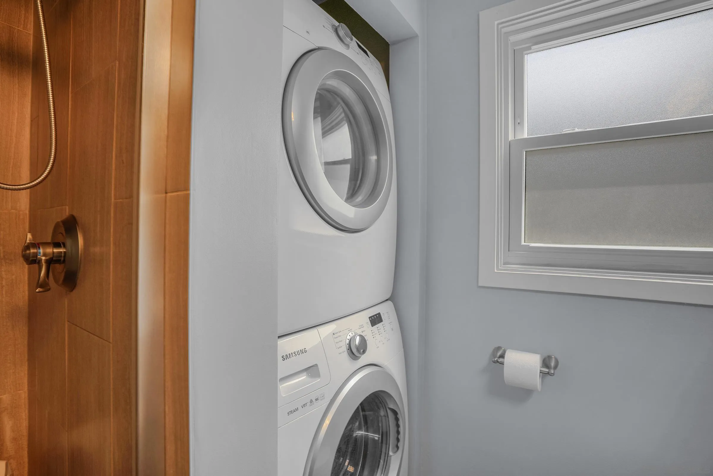 https://cdn.realtyfeed.com/cdn/127/260008067/2bbe658cb3c271453f31bc7153a812f7.webp