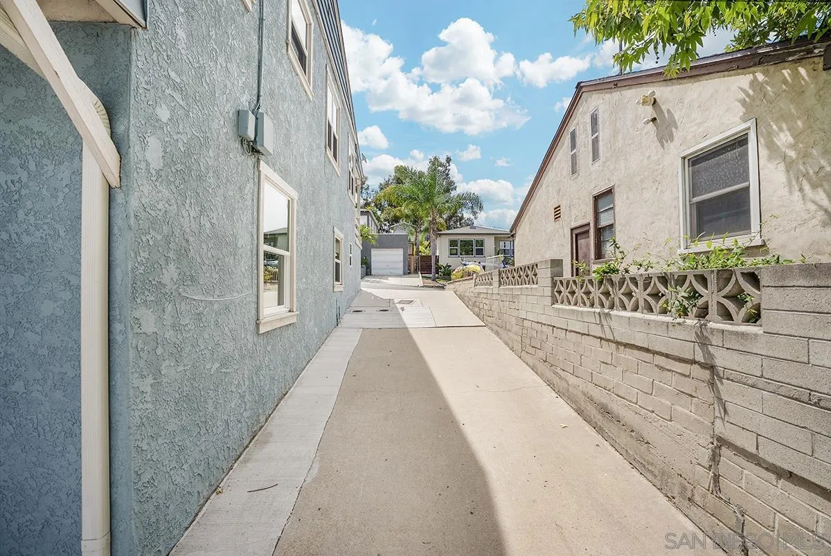 https://cdn.realtyfeed.com/cdn/127/260008067/44700a9ad2e3dbb242049053fc8977f3.webp