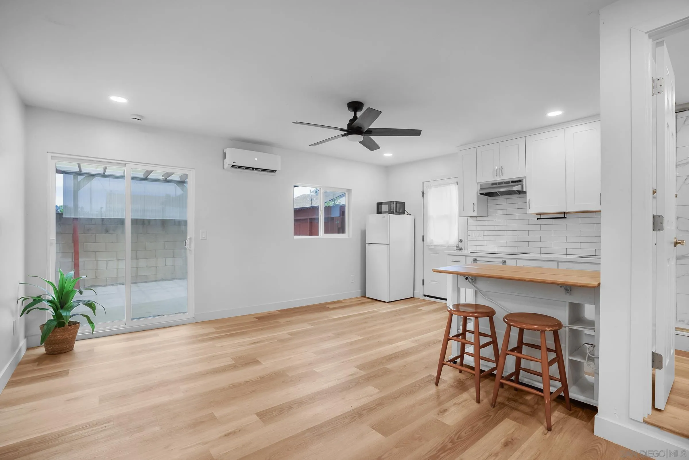 https://cdn.realtyfeed.com/cdn/127/260008067/53d68d623f7805a10cc1767f1a2098e9.webp
