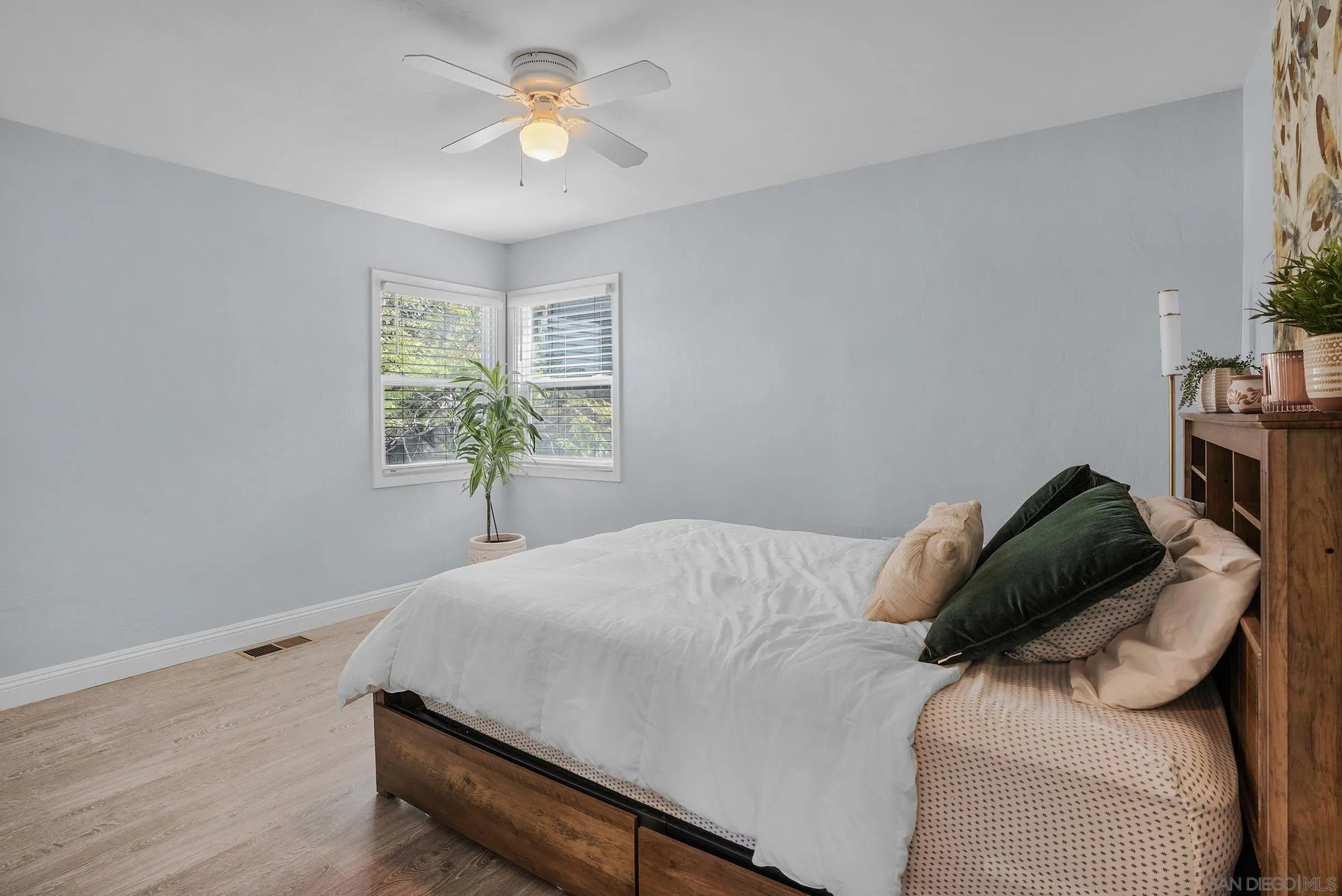 https://cdn.realtyfeed.com/cdn/127/260008067/5c792f63ad4d0b75acd6b33de13f463d.webp