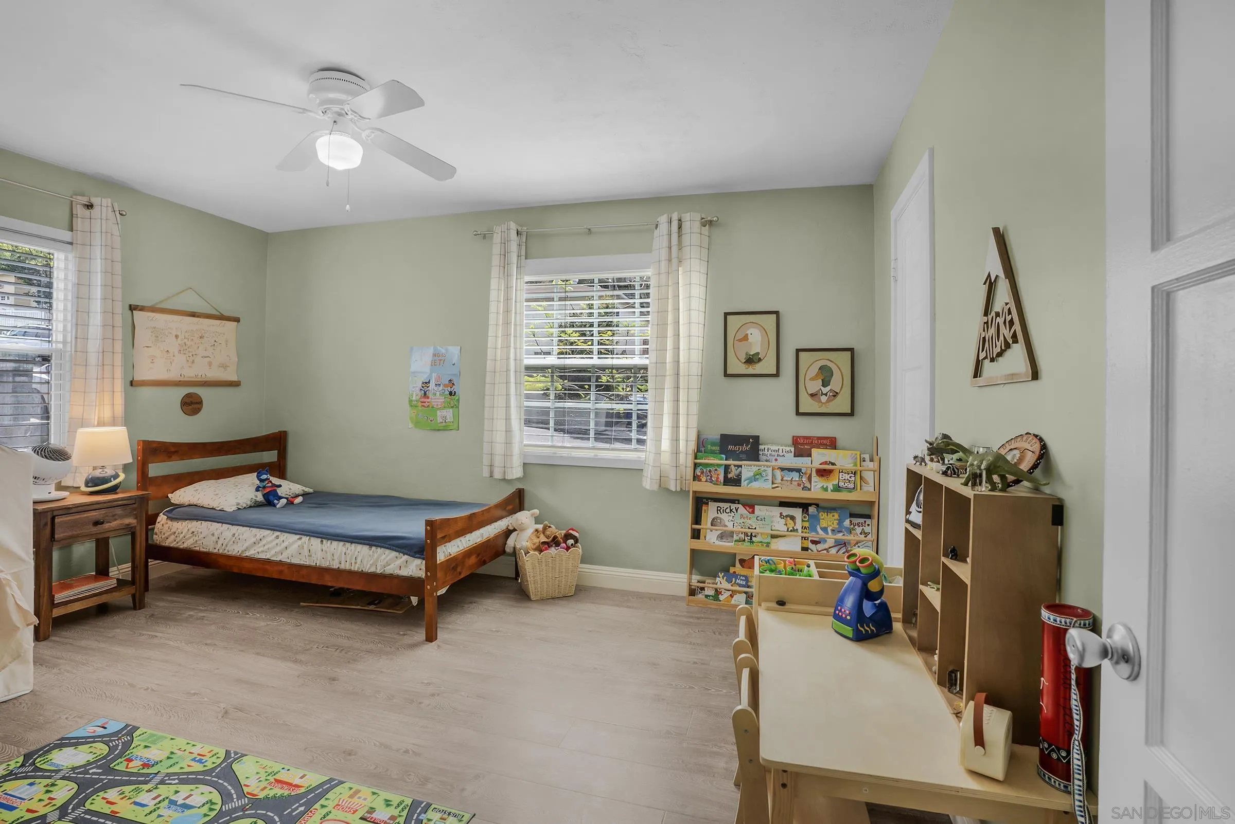 https://cdn.realtyfeed.com/cdn/127/260008067/b01015ccaf8fc424835367e57152e6a7.webp