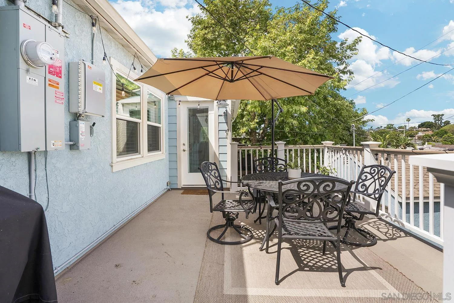 https://cdn.realtyfeed.com/cdn/127/260008067/e9152e484c31308accaa084b0c686cdf.webp