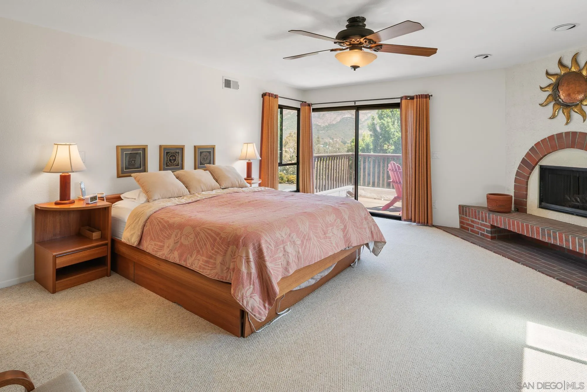 https://cdn.realtyfeed.com/cdn/127/260008071/0265b5d93f364b64730e53a6eaf799b6.webp