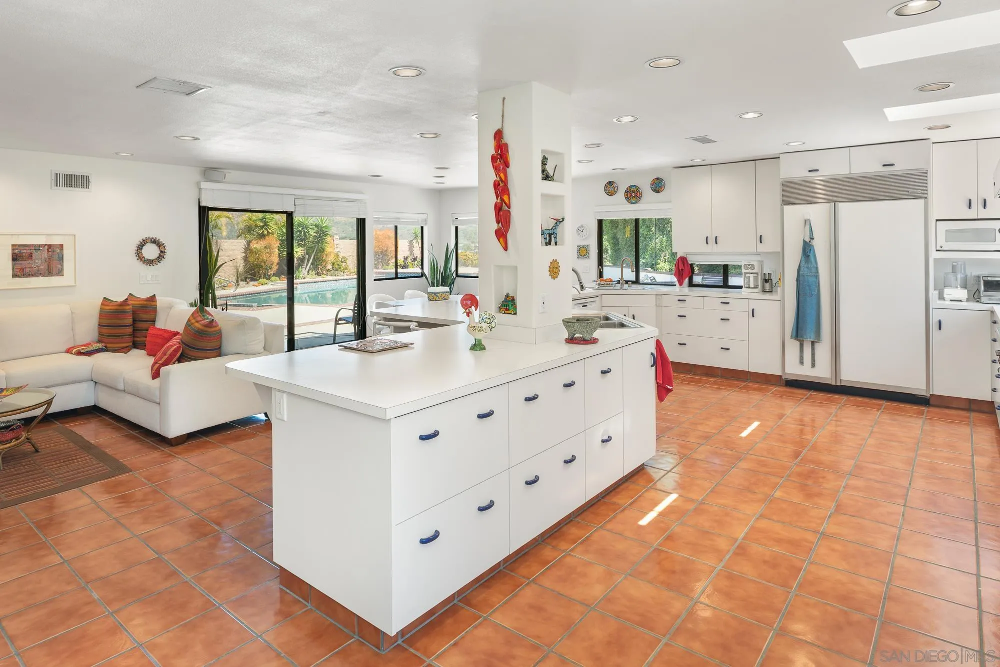 https://cdn.realtyfeed.com/cdn/127/260008071/07cb6eab603606667f0c45de66bd6cb8.webp