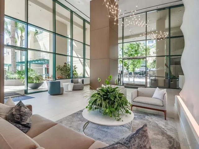 Photo #8: 260008076 Listing: Photo #8