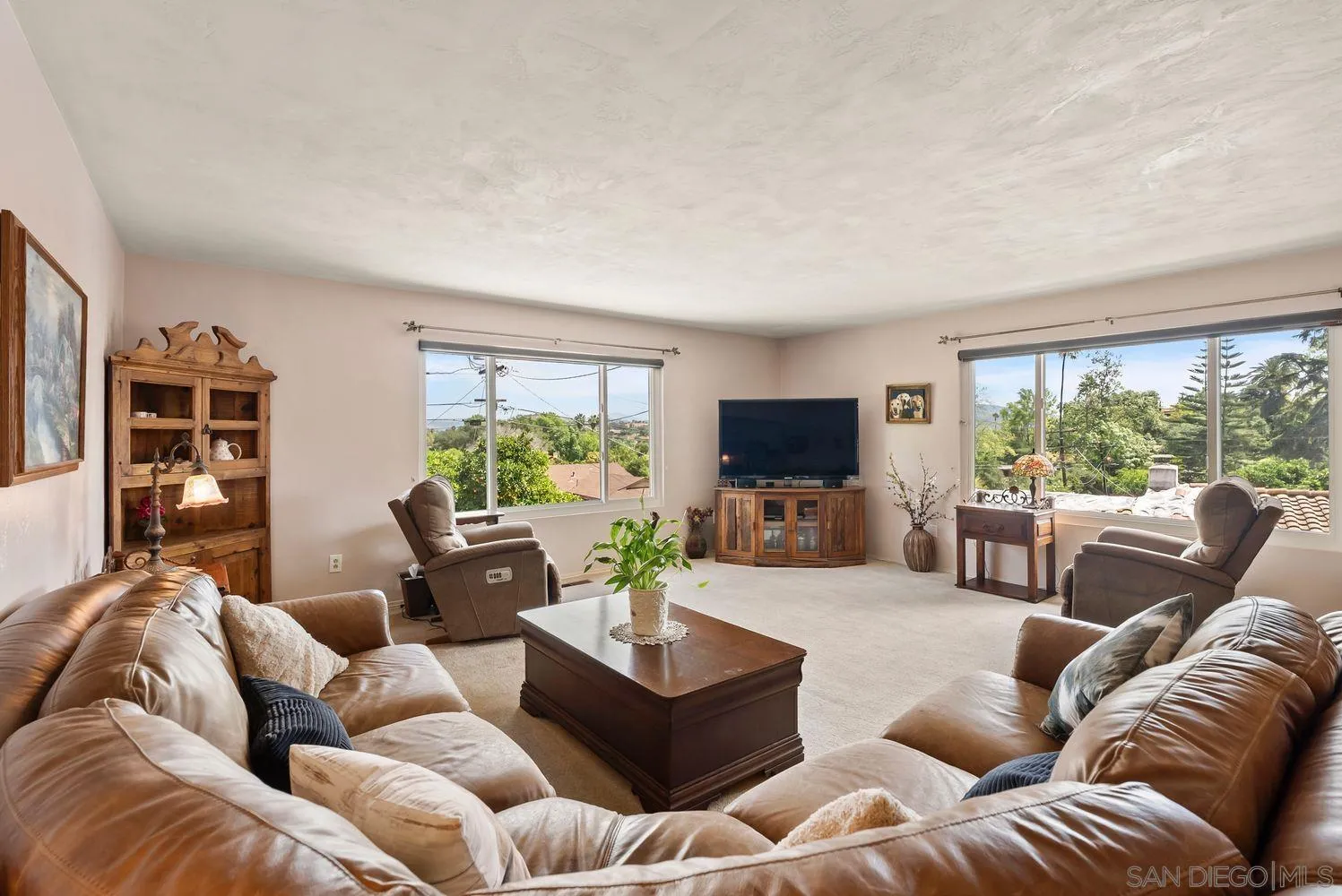 https://cdn.realtyfeed.com/cdn/127/260008078/1e95c987aeb804dbc18064f38c374034.webp