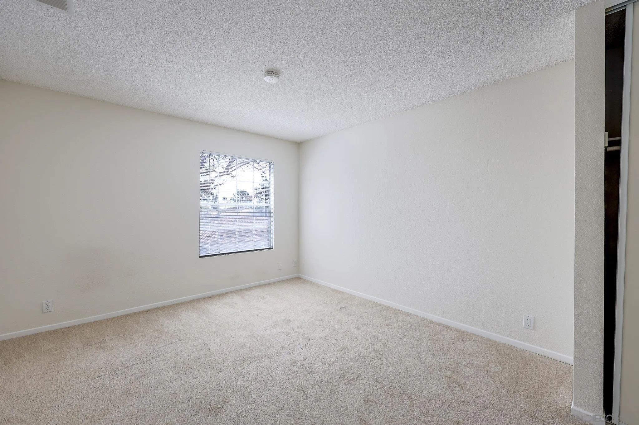 https://cdn.realtyfeed.com/cdn/127/260008081/13b68718535d3355c71013f9c7a50b53.webp