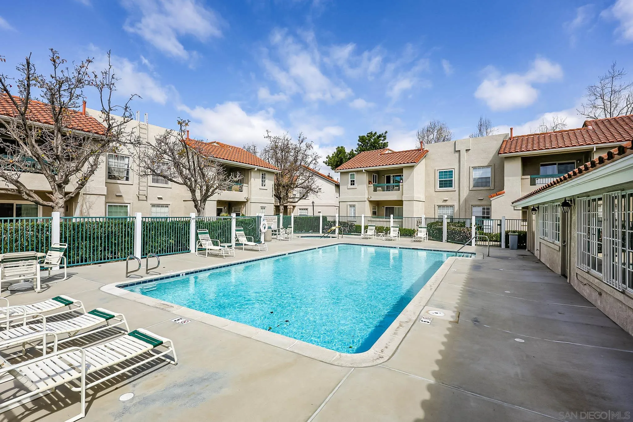 https://cdn.realtyfeed.com/cdn/127/260008081/14afbc8d103fe21e1dad443c2074cd27.webp